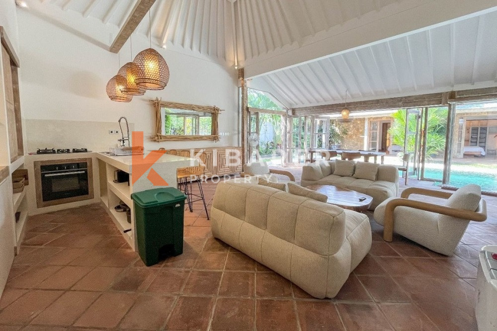 Three-Bedroom Closed Relaxation Villa Located in the Kerobokan Area — image 6