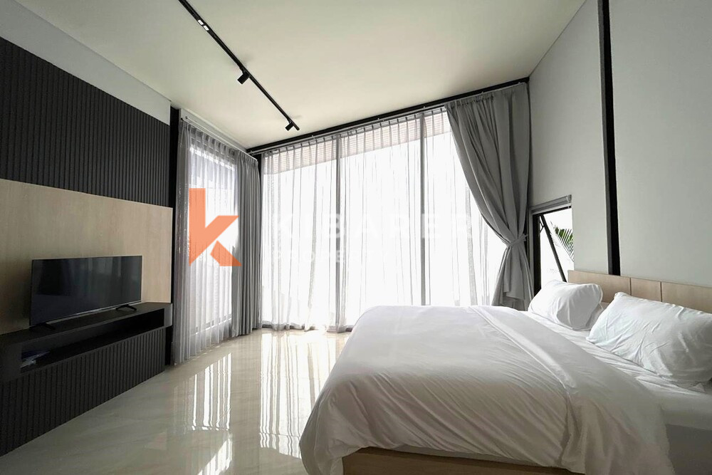 Beautiful Two-Story Contemporary Two-Bedroom Villa in Berawa — image 12