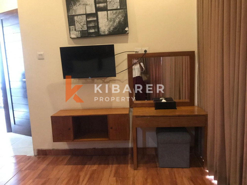 Charming Two-Bedroom Villa in Secure Gated Complex in Kerobokan — image 19