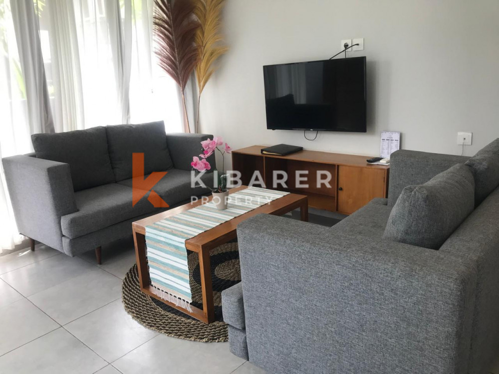 Charming Two-Bedroom Villa in Secure Gated Complex in Kerobokan — image 9
