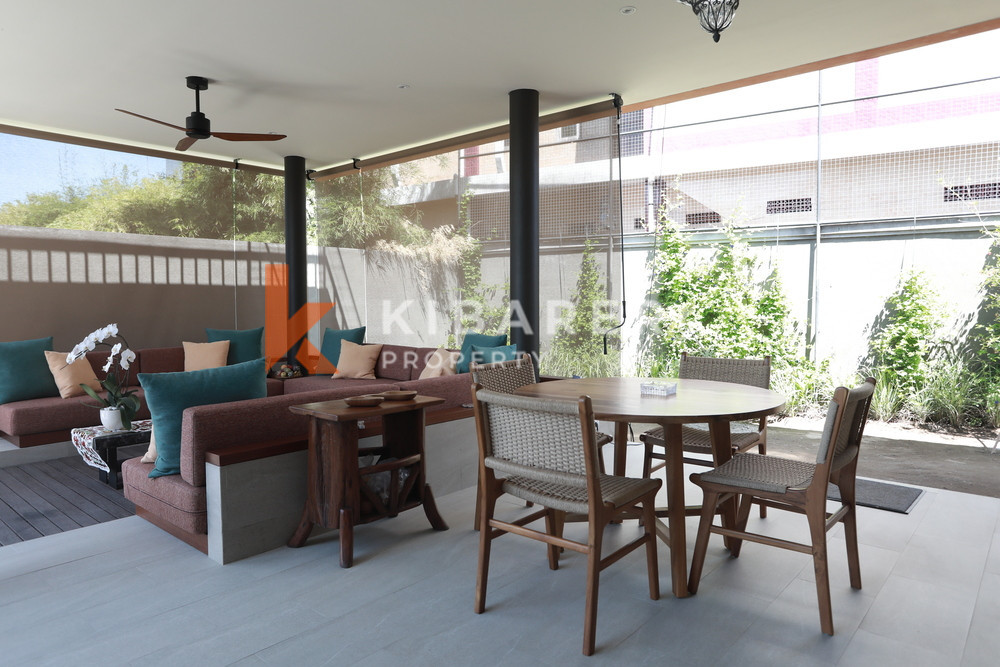 Stunning Four-Bedroom Enclosed Living Villa Walking distance to Jimbaran Beach — image 9