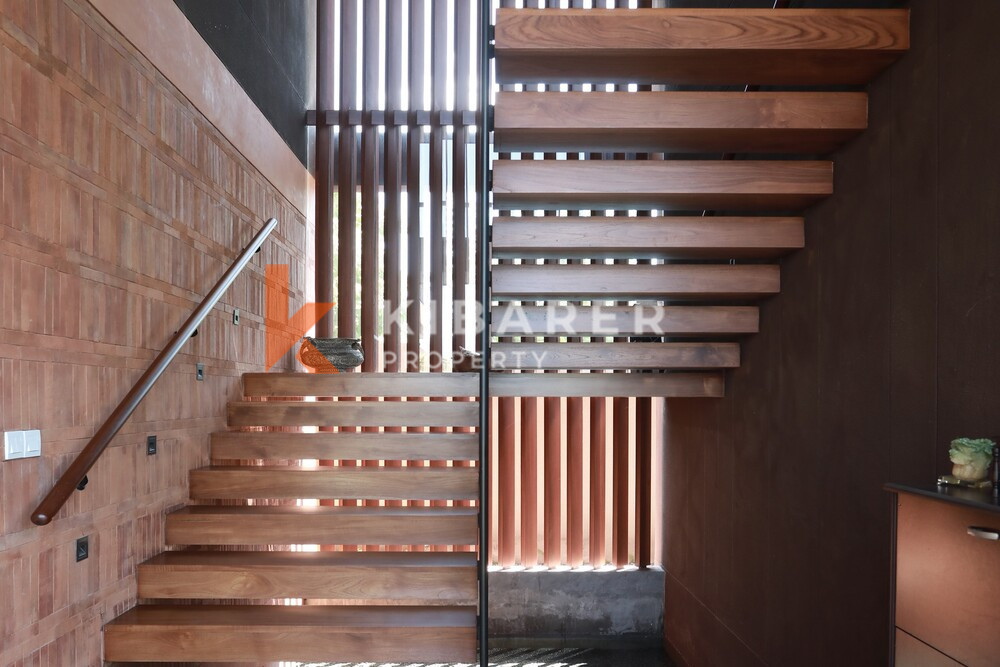 Stunning Four-Bedroom Enclosed Living Villa Walking distance to Jimbaran Beach — image 17