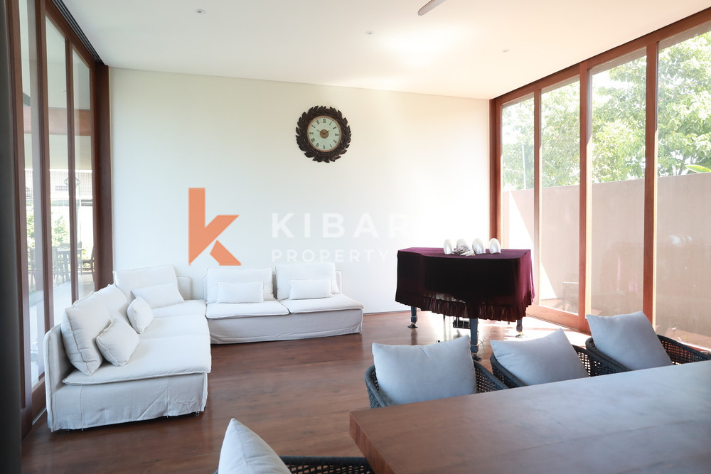 Stunning Four-Bedroom Enclosed Living Villa Walking distance to Jimbaran Beach — image 12