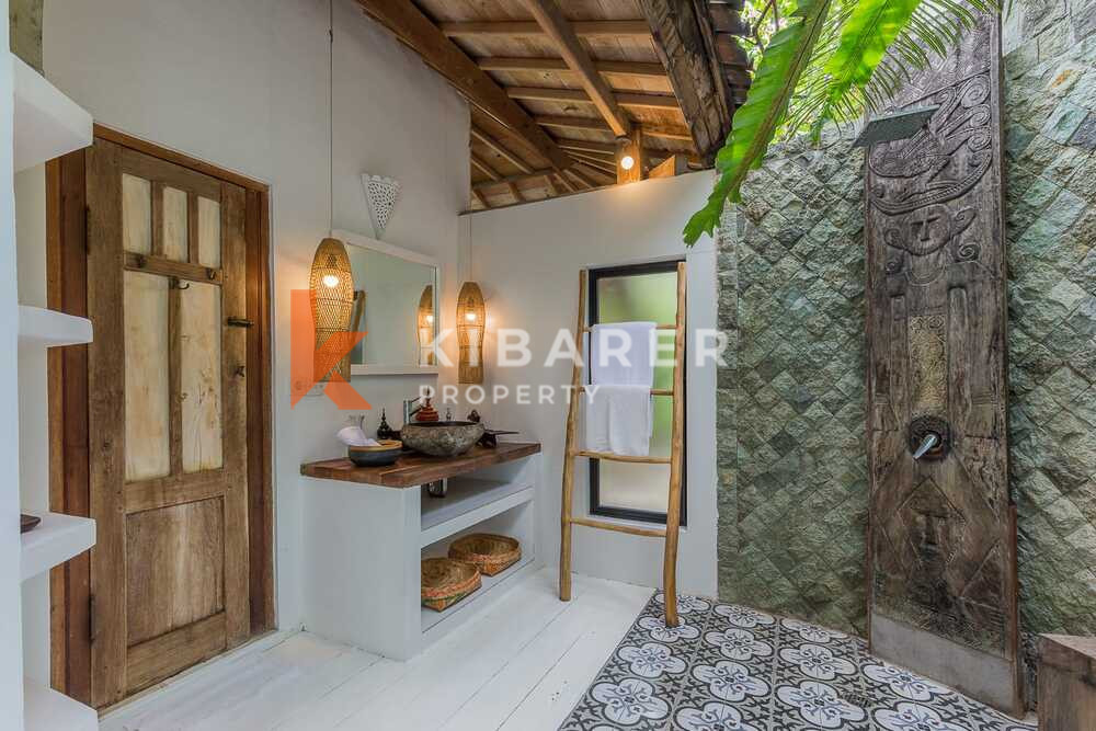 Beautiful Five Bedrooms Villa In Umalas Kerobokan — image 17