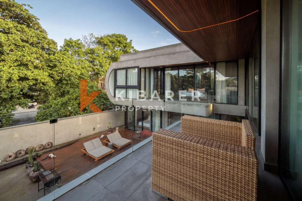 Luxury Five-bedroom in Berawa in canggu — image 1