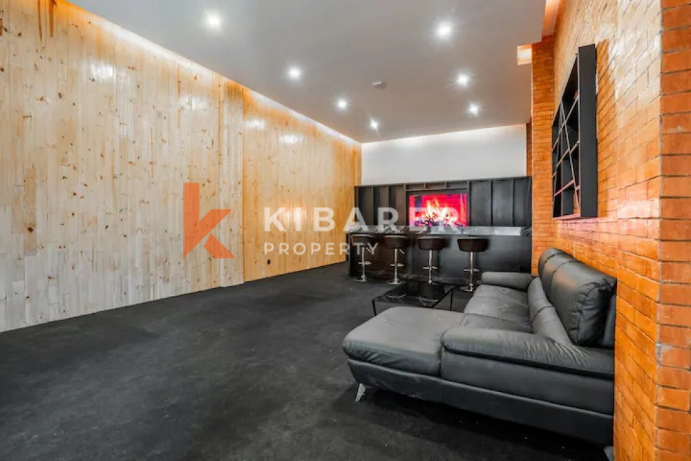 Six-bedroom Villa in Uluwatu with Ocean View And Shark Tank — image 9