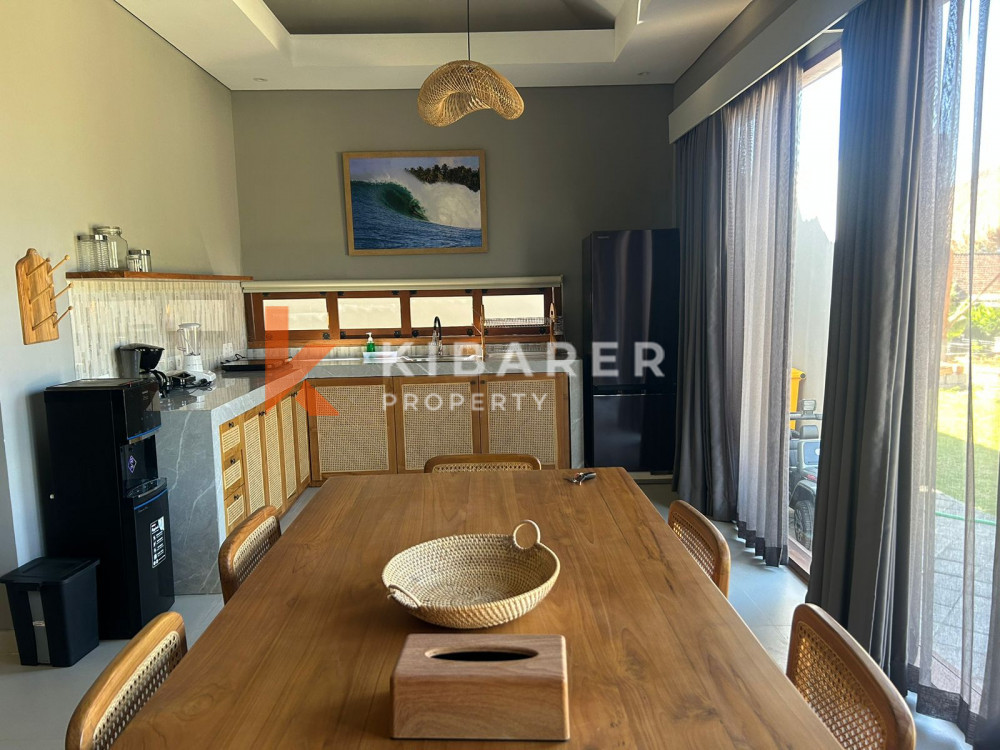 Two-Bedroom Villa with Enclosed Living Space in Melasti — image 4