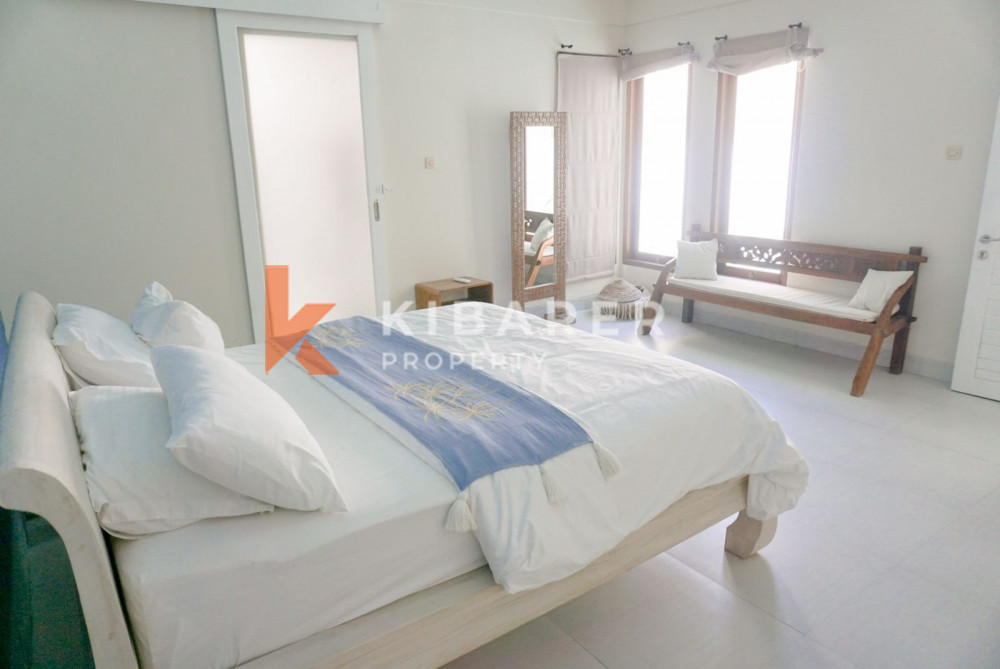 Two-bedromm Villa with Enclosed Living for Rent in Umalas — image 7