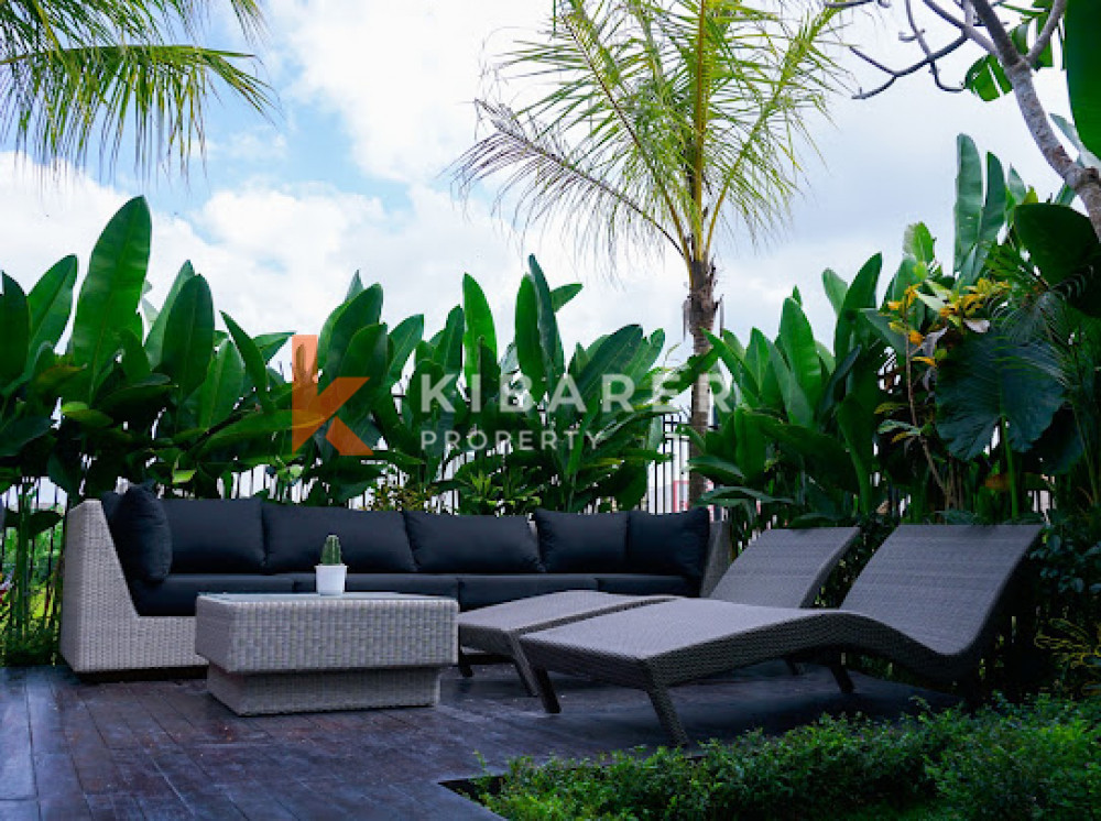 Magnificent Three-Bedroom Villa with Closed Living Room Located in Pererenan — image 3