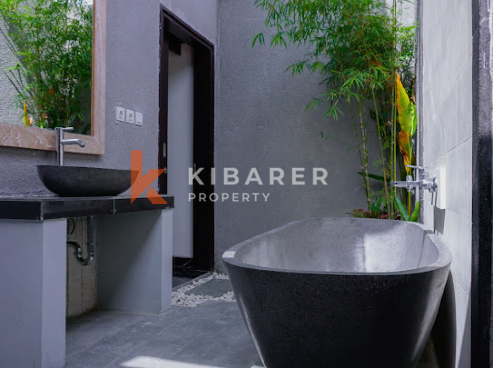 Magnificent Three-Bedroom Villa with Closed Living Room Located in Pererenan — image 13
