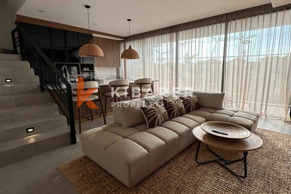 Beautiful Modern Three-Bedroom Private Villa in Canggu — image 3