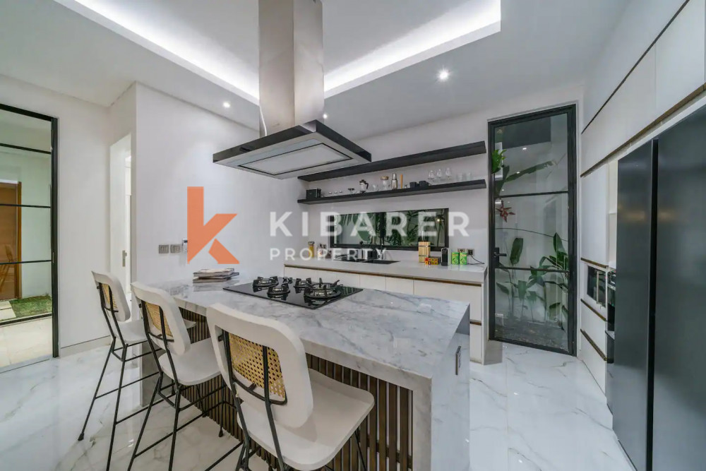 Luxury Three-Bedroom Villa in Prime Kerobokan — image 8