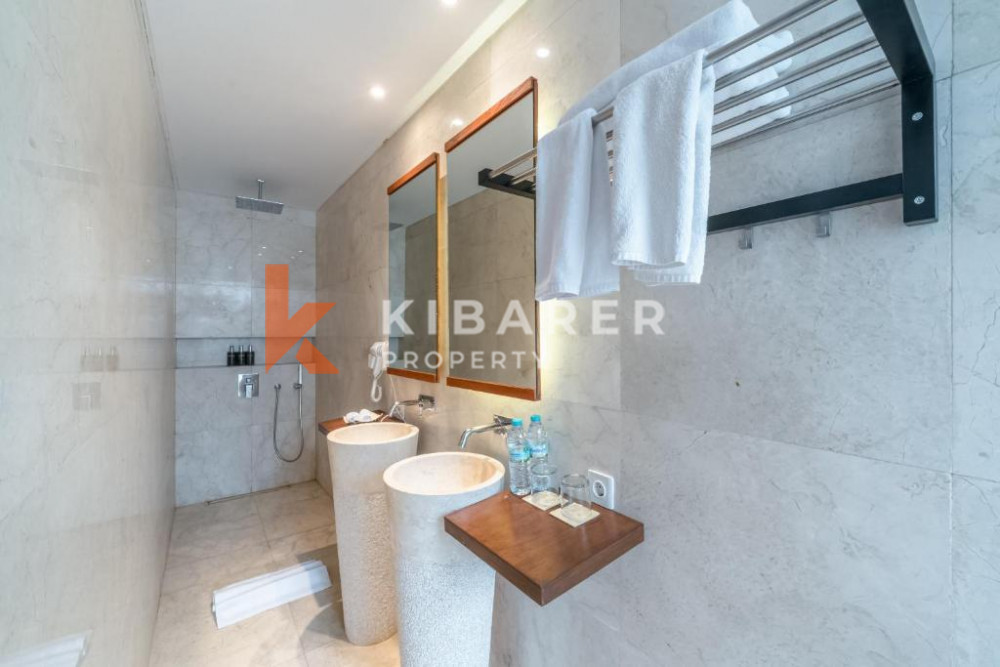 Four-Bedroom Seafront Villa in Nusa Dua — image 15