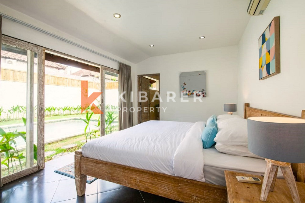 Spacious Fully Furnished Four-Bedrooms Enclosed Living Villa Situated in Seminyak Area — image 16
