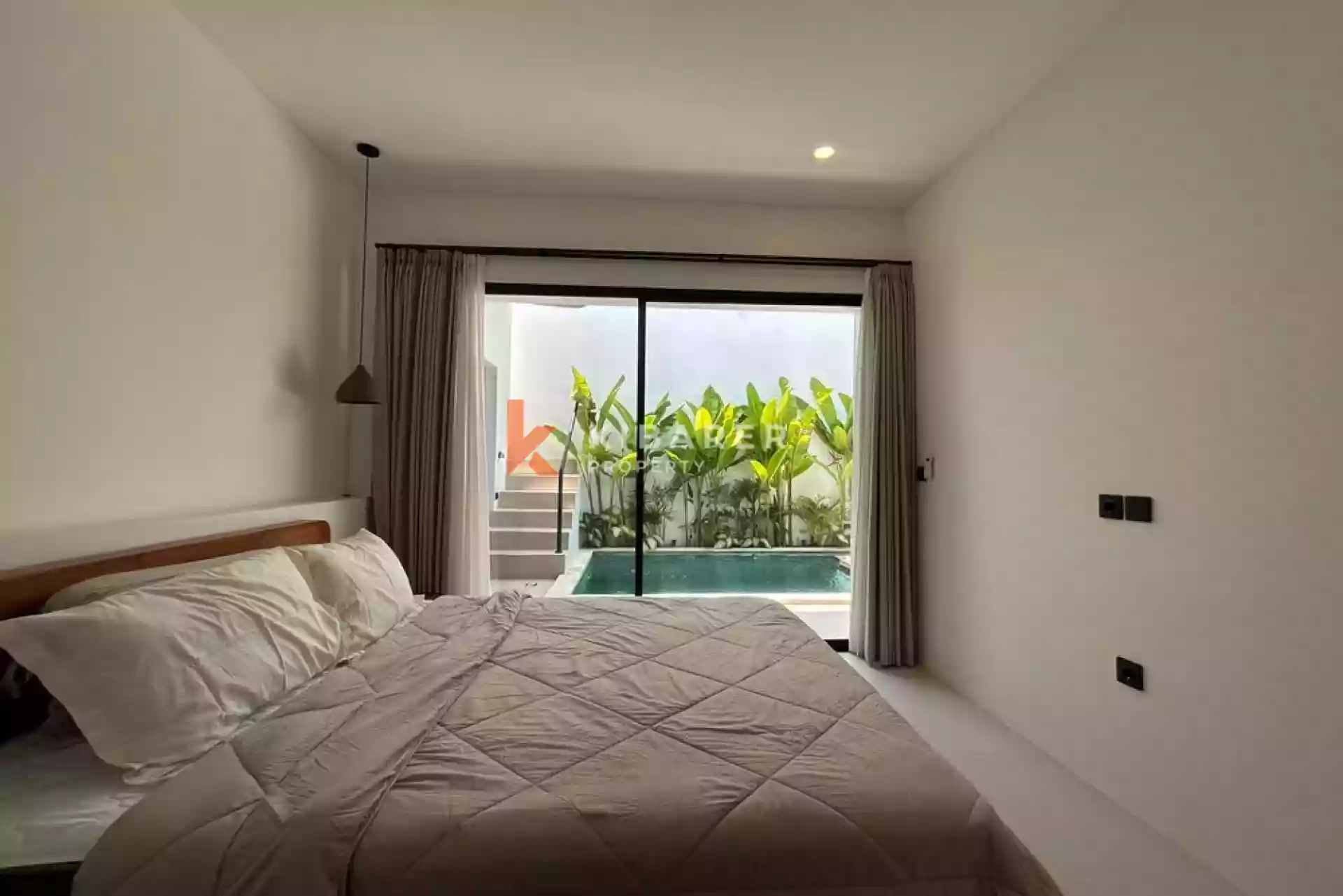 Stylish Two-Bedroom Tropical Villa with Enclosed Living in Cemagi — image 19