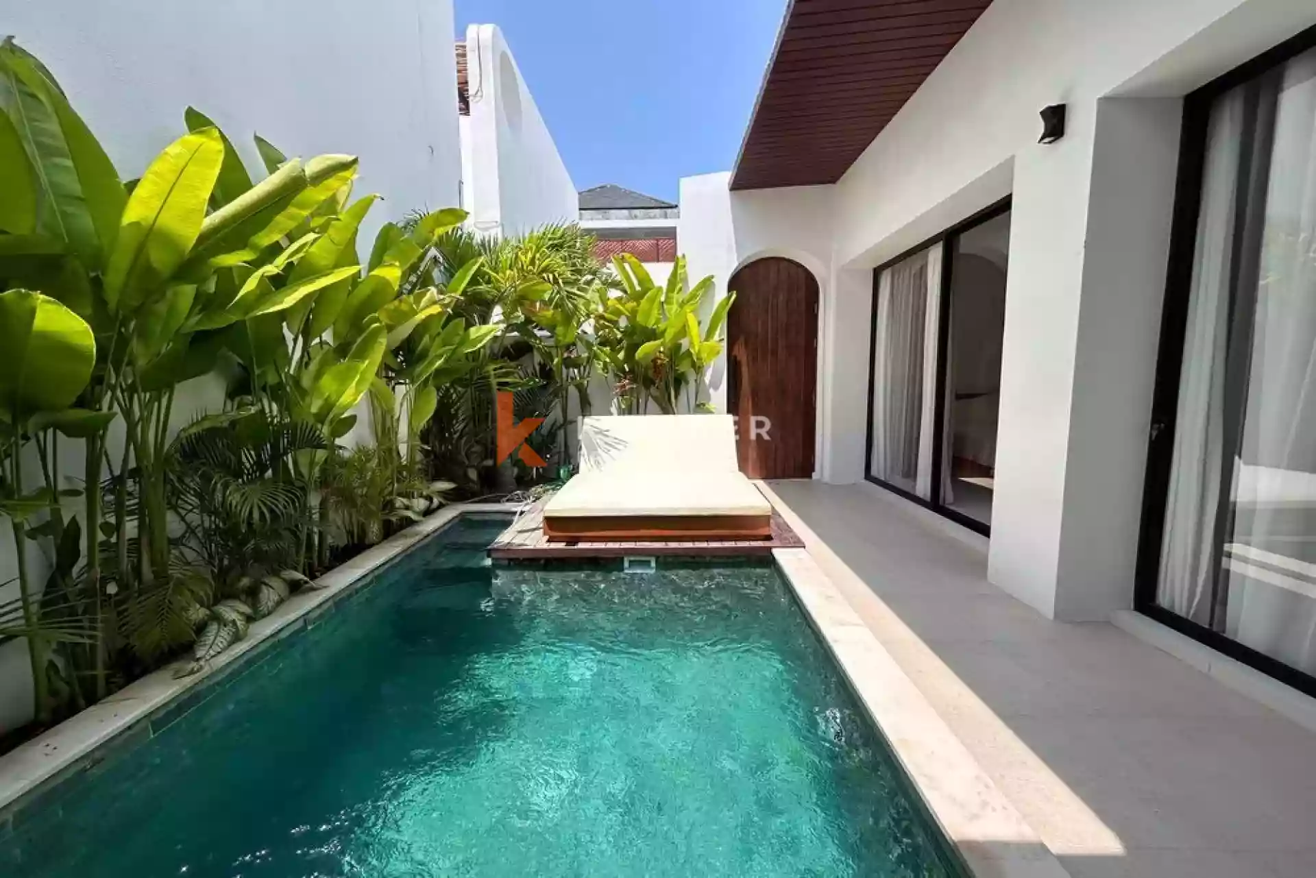 Stylish Two-Bedroom Tropical Villa with Enclosed Living in Cemagi — image 2