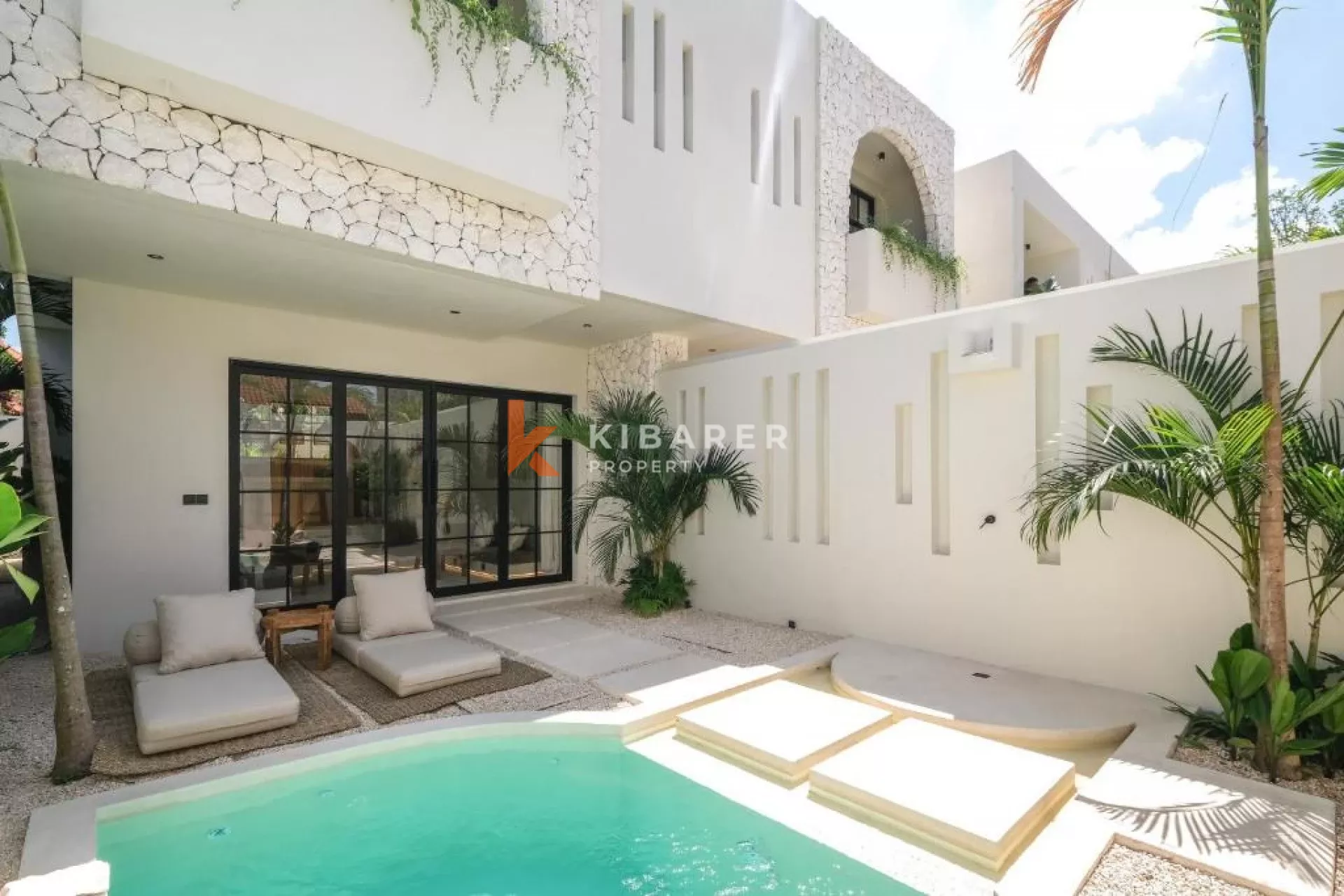 Elegant Two-Bedroom Mediterranean Villa with Private Pool in Pererenan — image 2