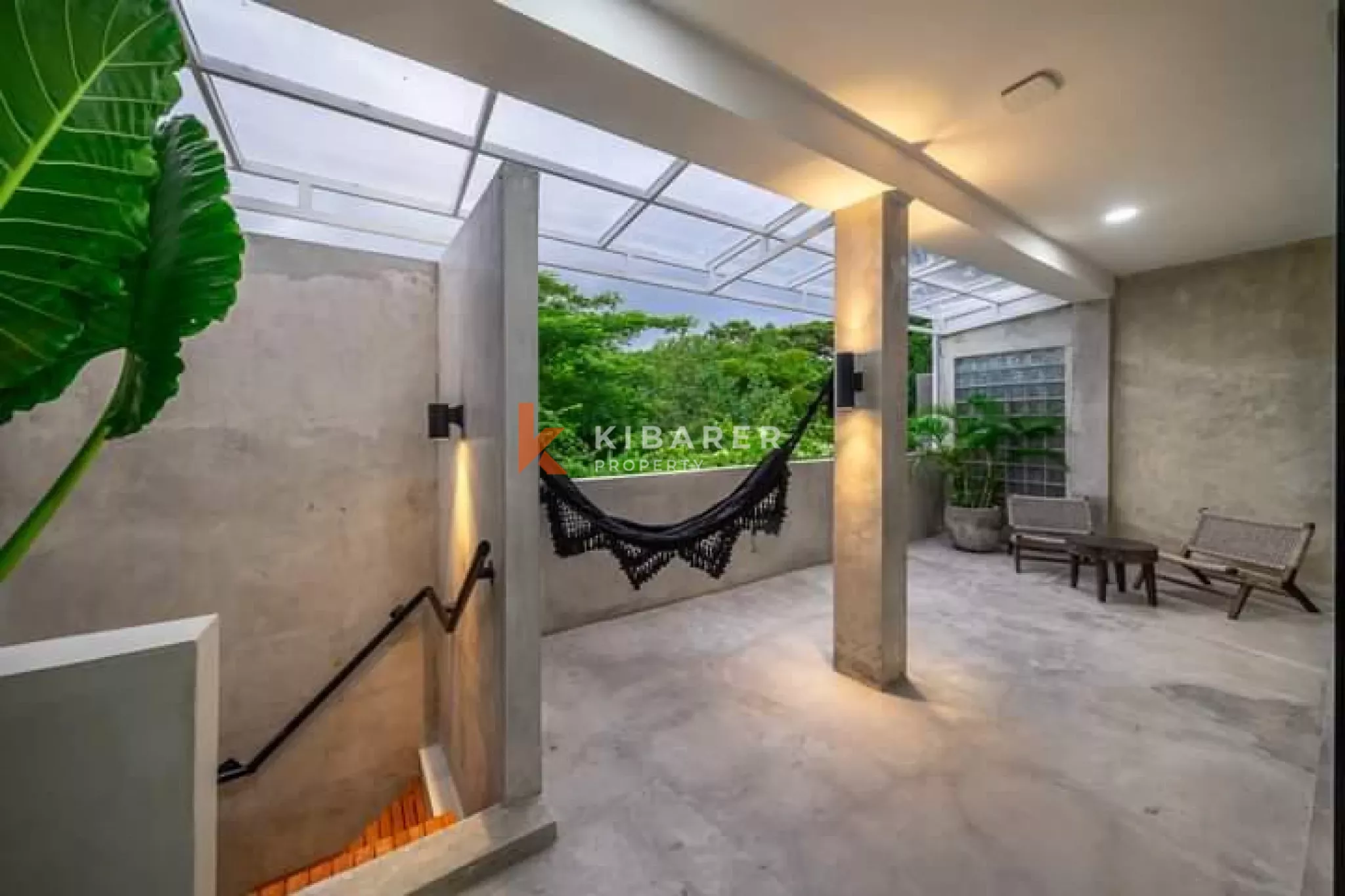 Industrial Style Villa with One Bedroom and Enclosed Living Area in Berawa — image 13