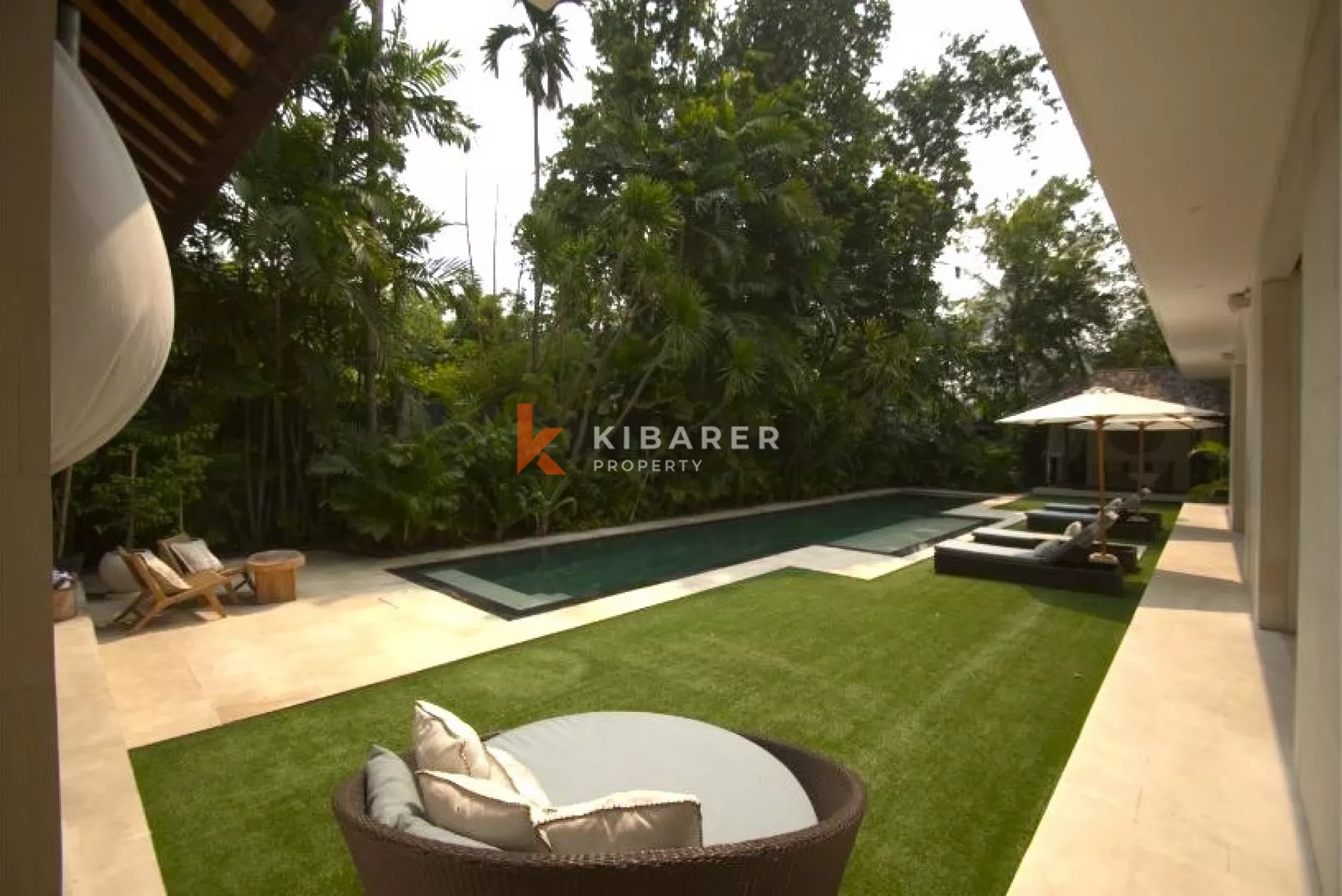 Luxury Five-Bedrooms plus Office Room with Enclosed Living Villa Located in Petitenget Area — image 3