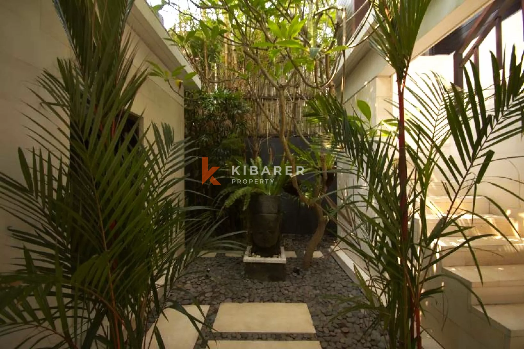 Luxury Five-Bedrooms plus Office Room with Enclosed Living Villa Located in Petitenget Area — image 11
