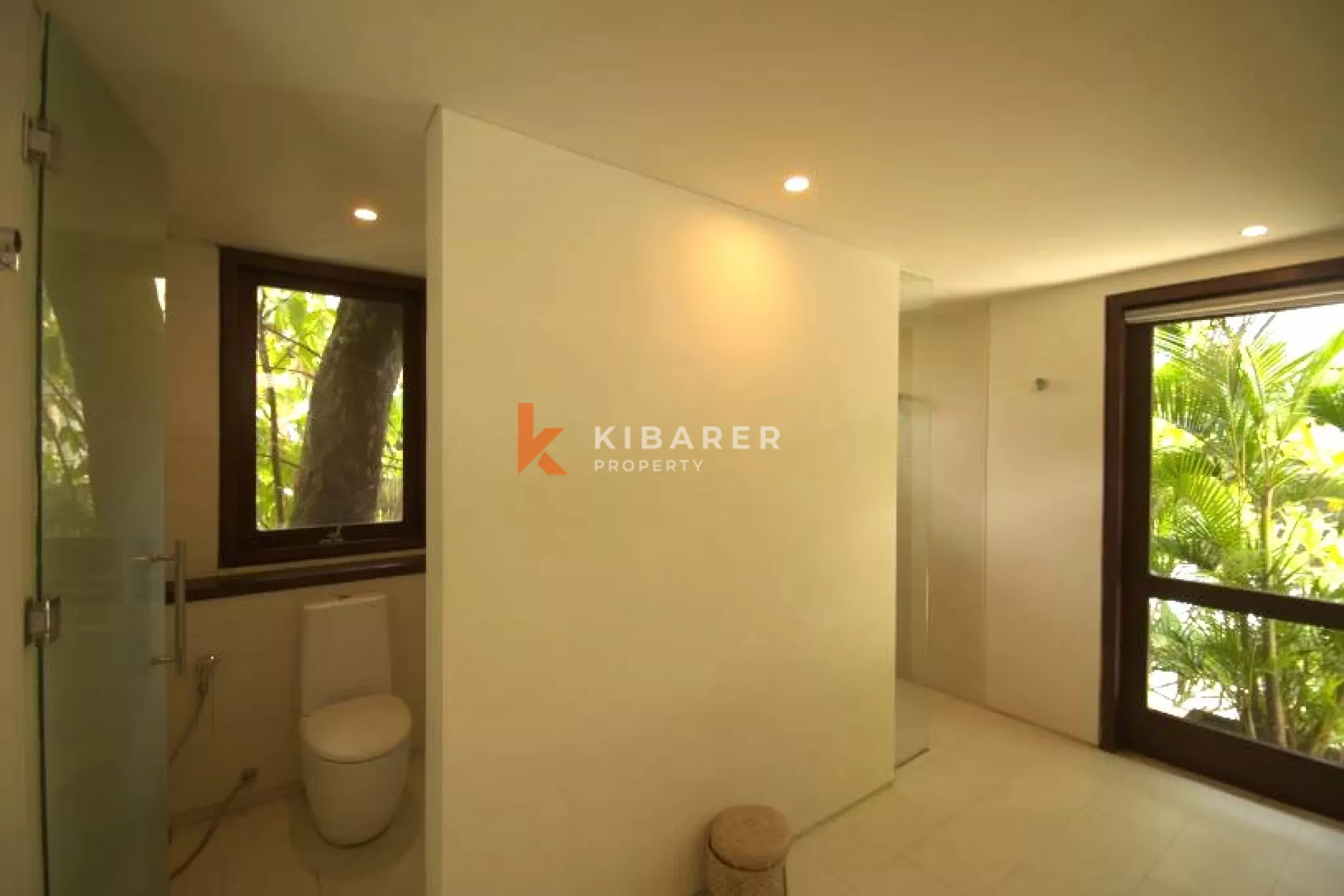 Luxury Five-Bedrooms plus Office Room with Enclosed Living Villa Located in Petitenget Area — image 16