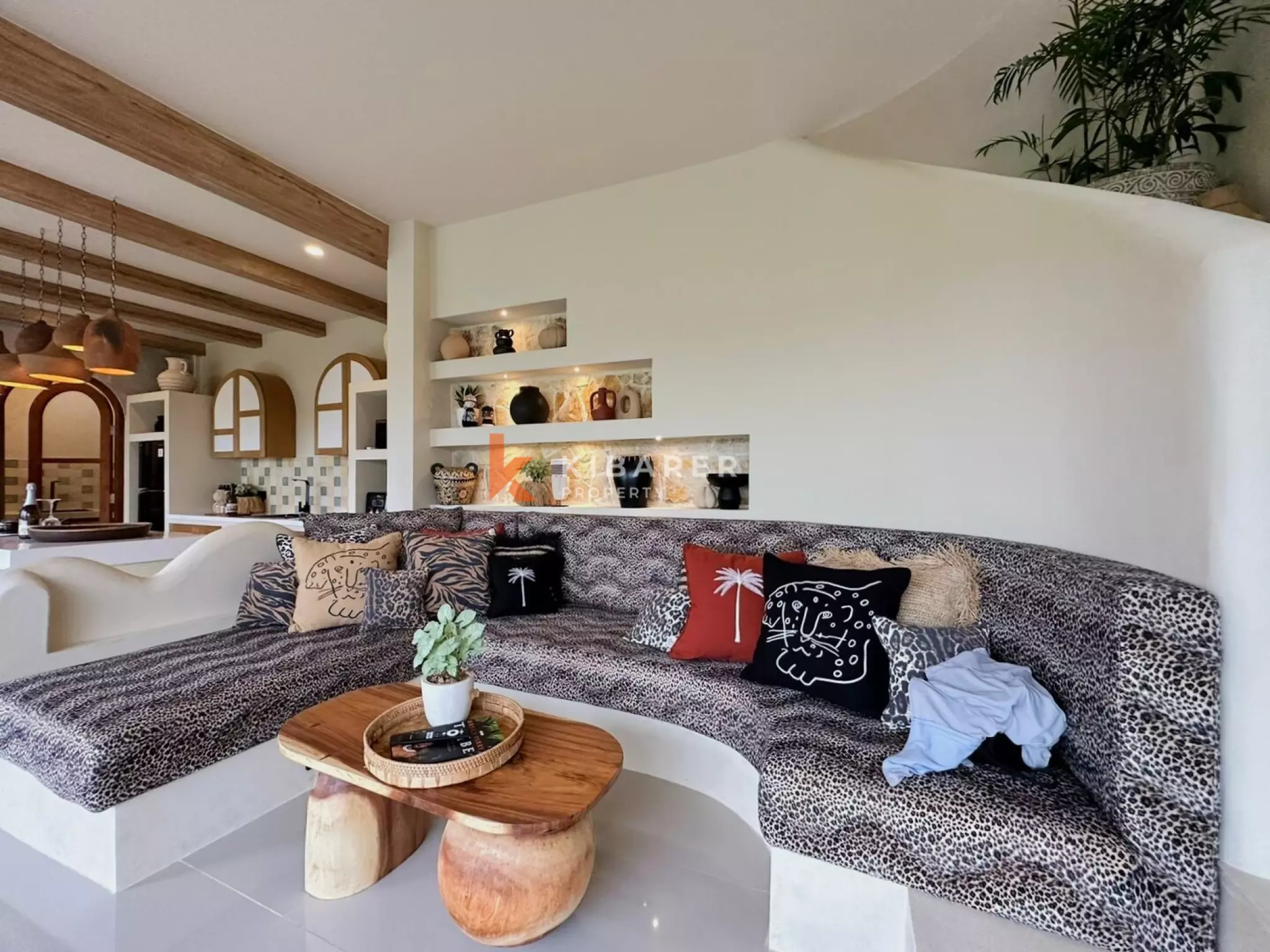 Escape to Nature Three Bedroom Villa with Rice Field Views — image 4