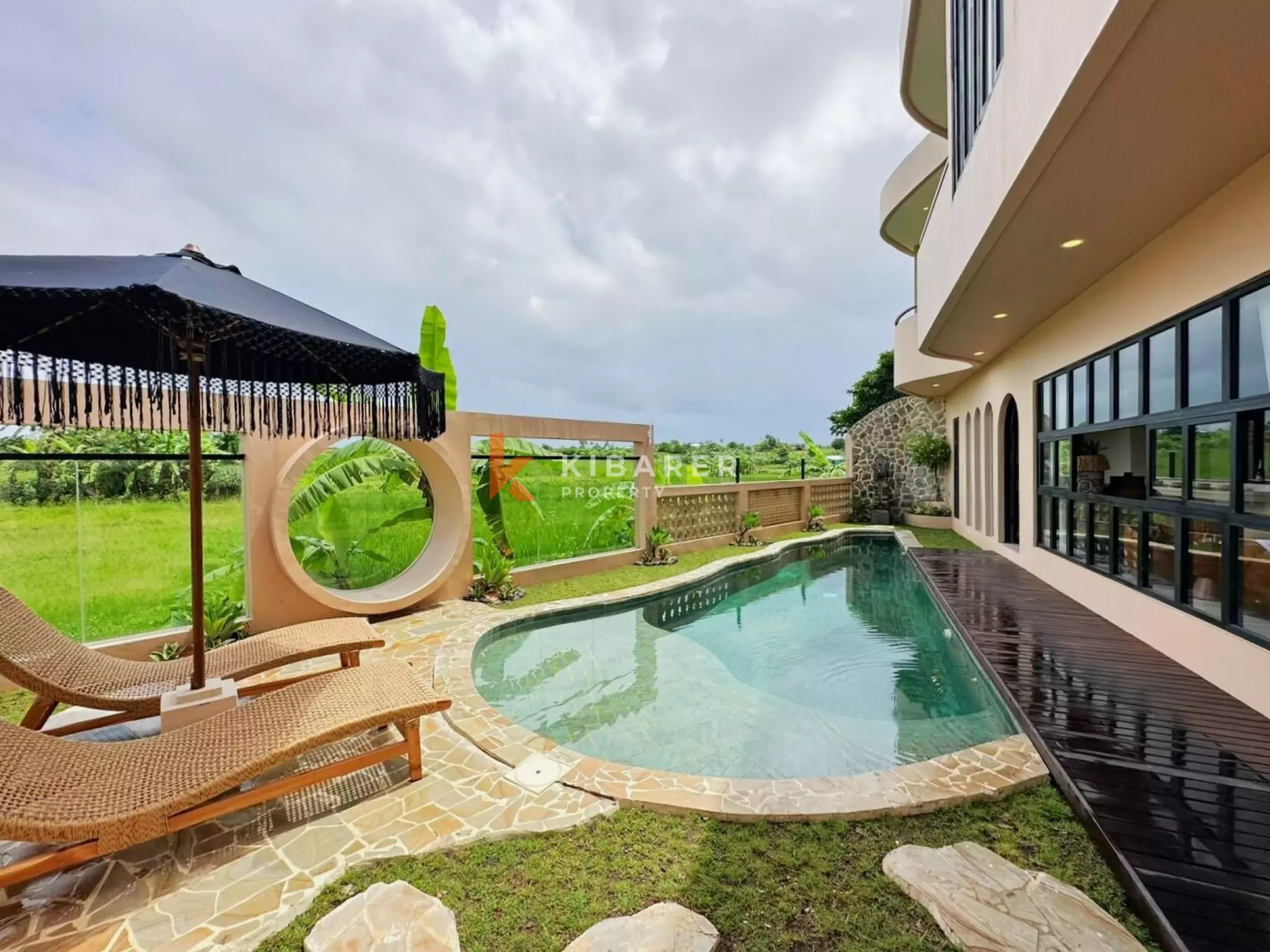 Escape to Nature Three Bedroom Villa with Rice Field Views — image 8