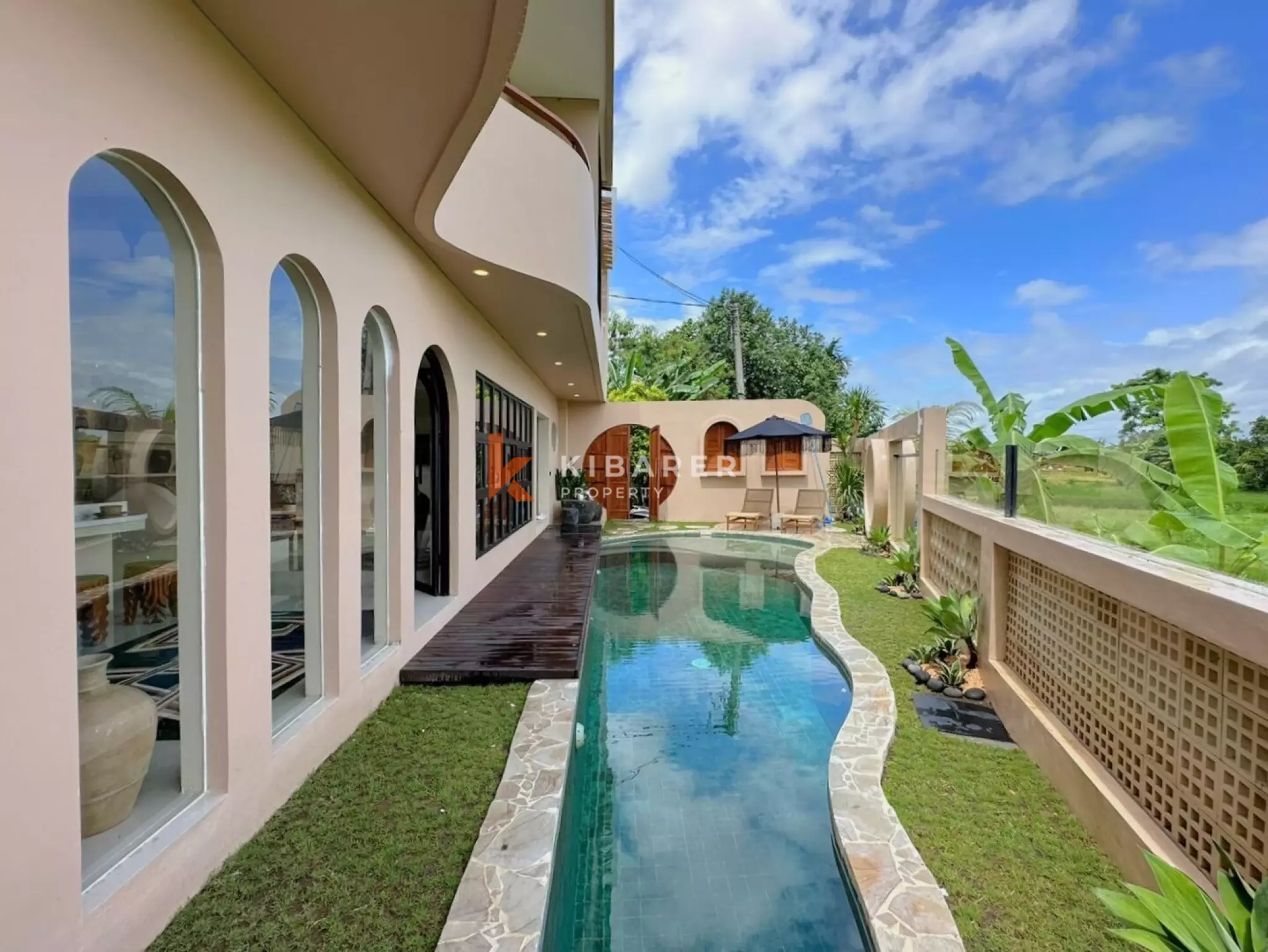 Escape to Nature Three Bedroom Villa with Rice Field Views — image 9