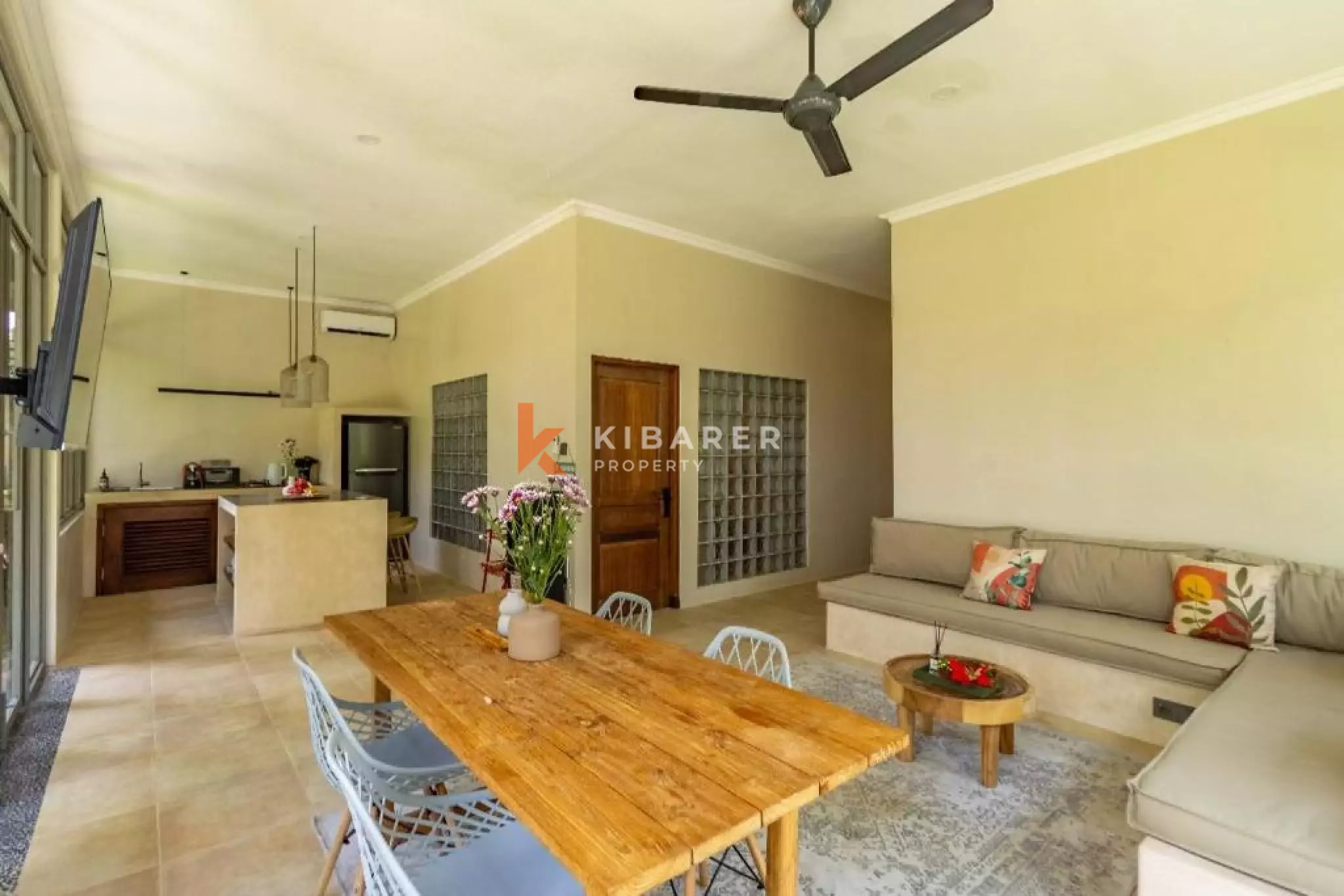 Three Bedroom with Enclosed Living Villa in Umalas — image 6
