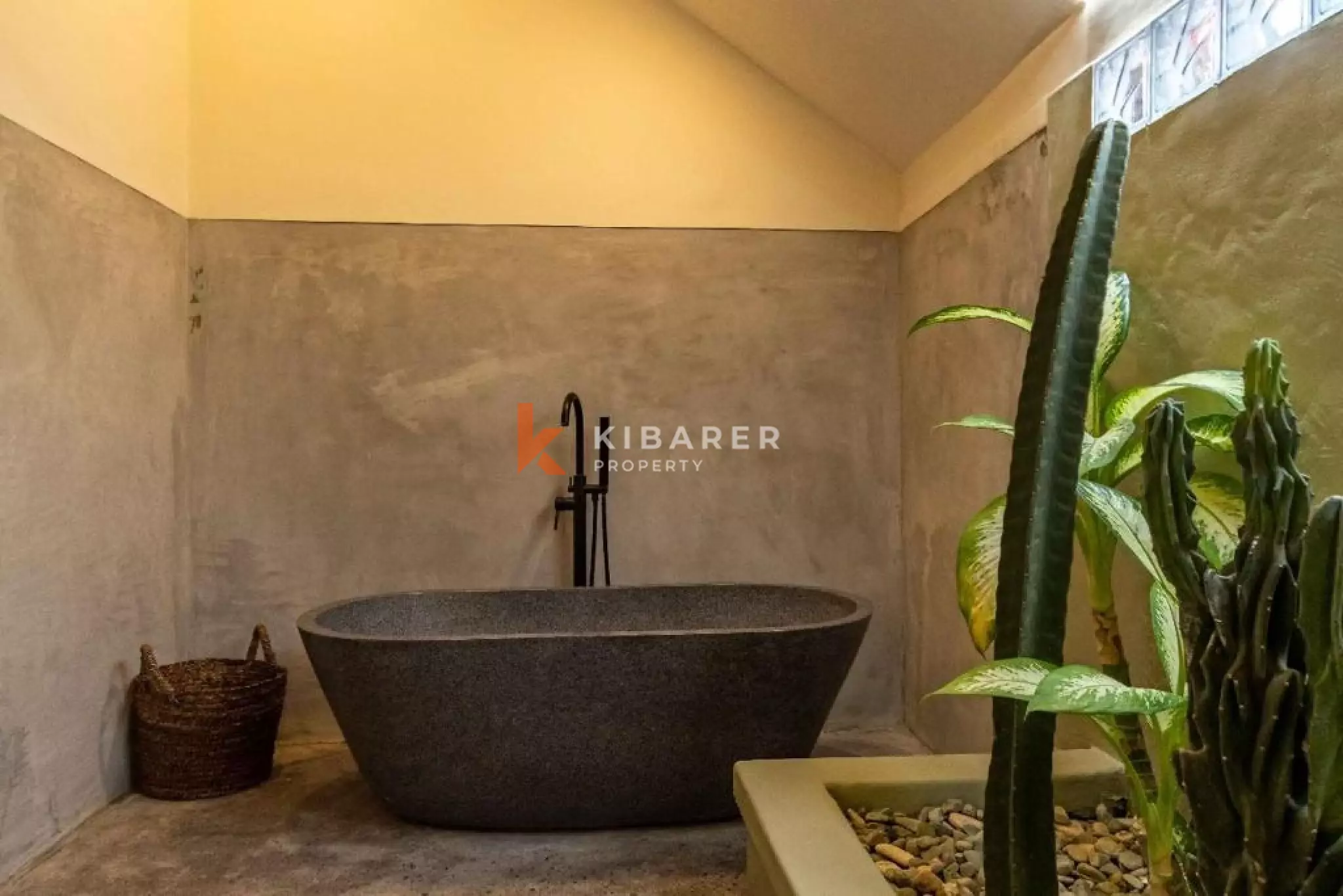 Three Bedroom with Enclosed Living Villa in Umalas — image 11