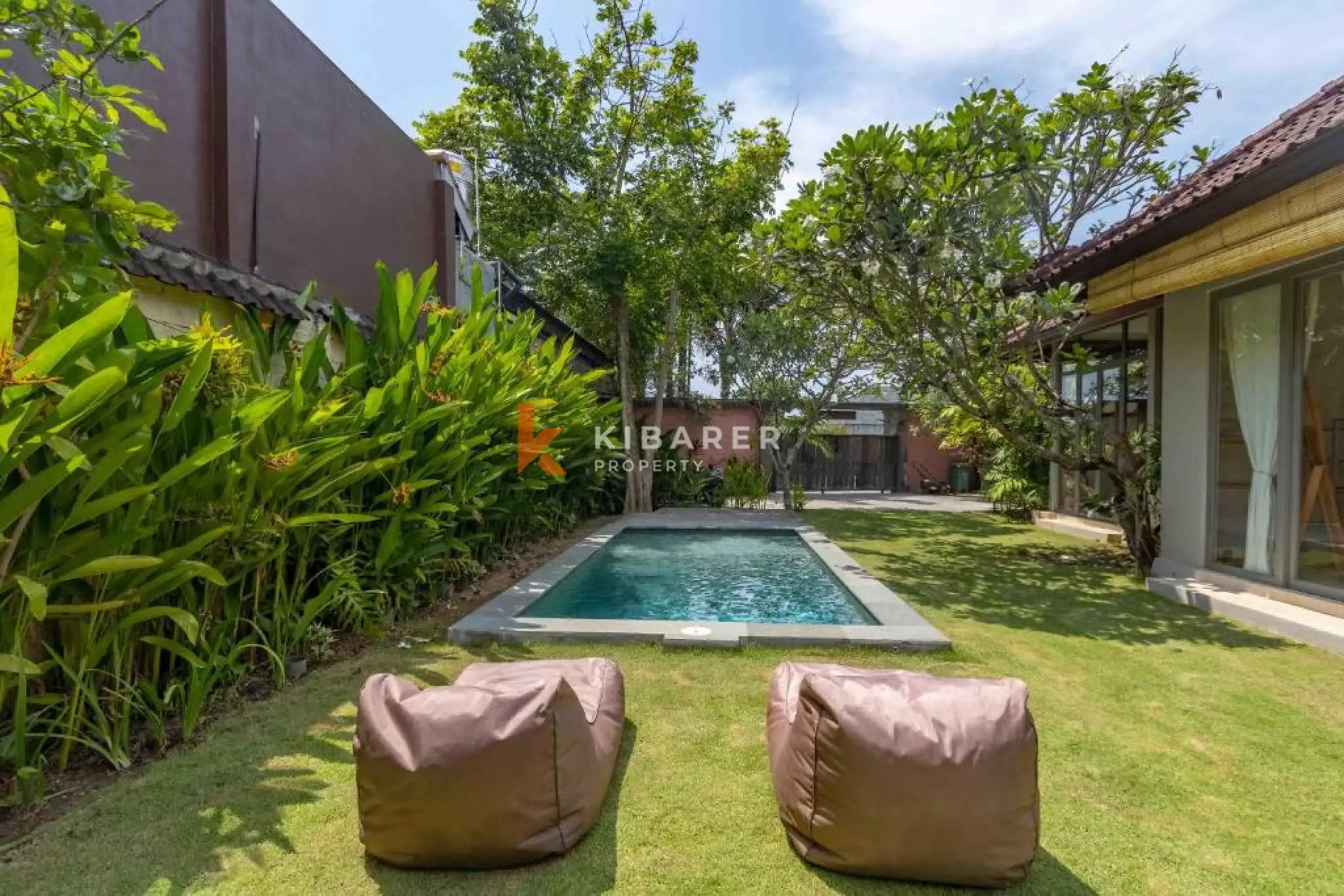 Three Bedroom with Enclosed Living Villa in Umalas — image 1