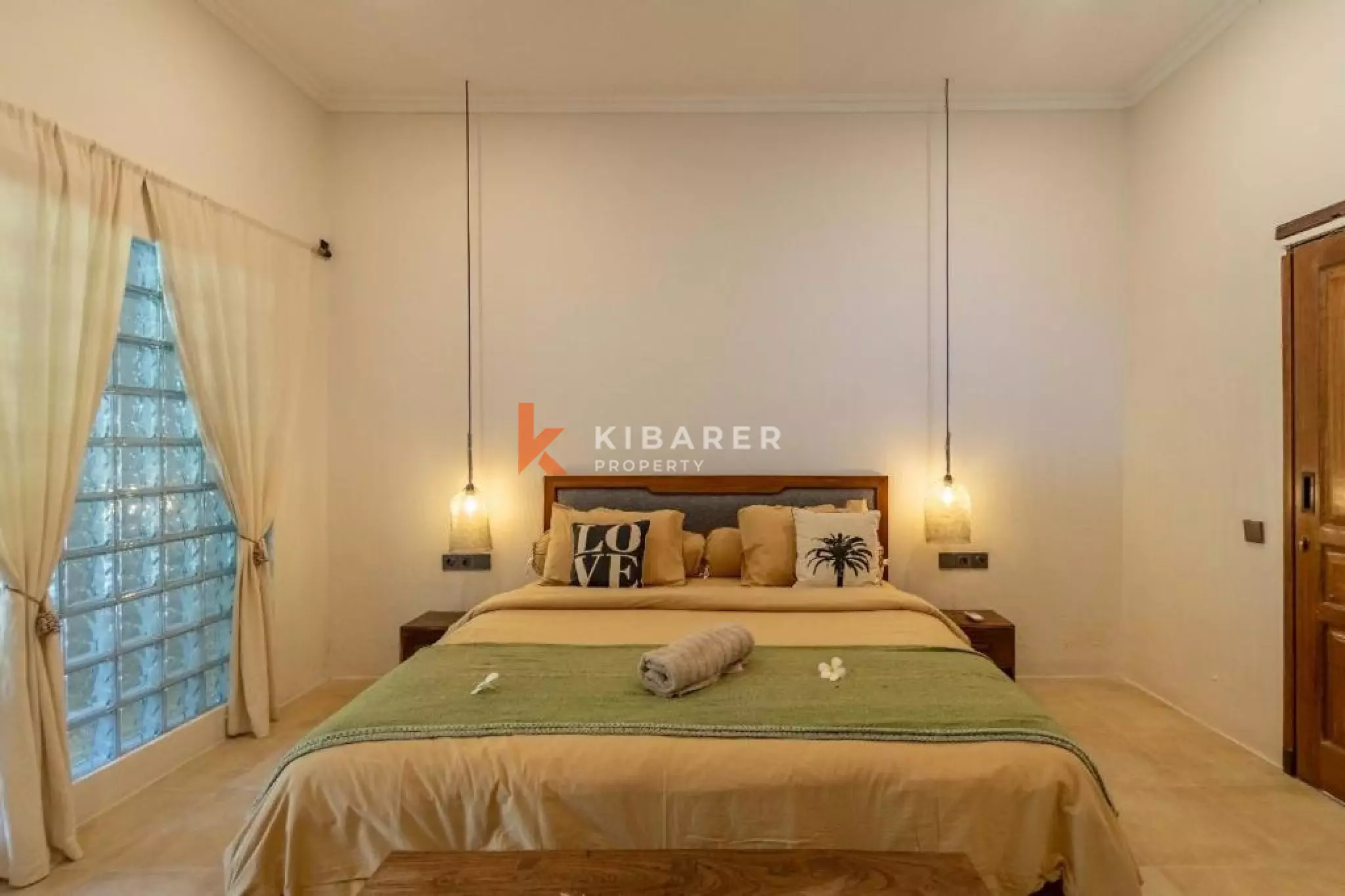 Three Bedroom with Enclosed Living Villa in Umalas — image 8
