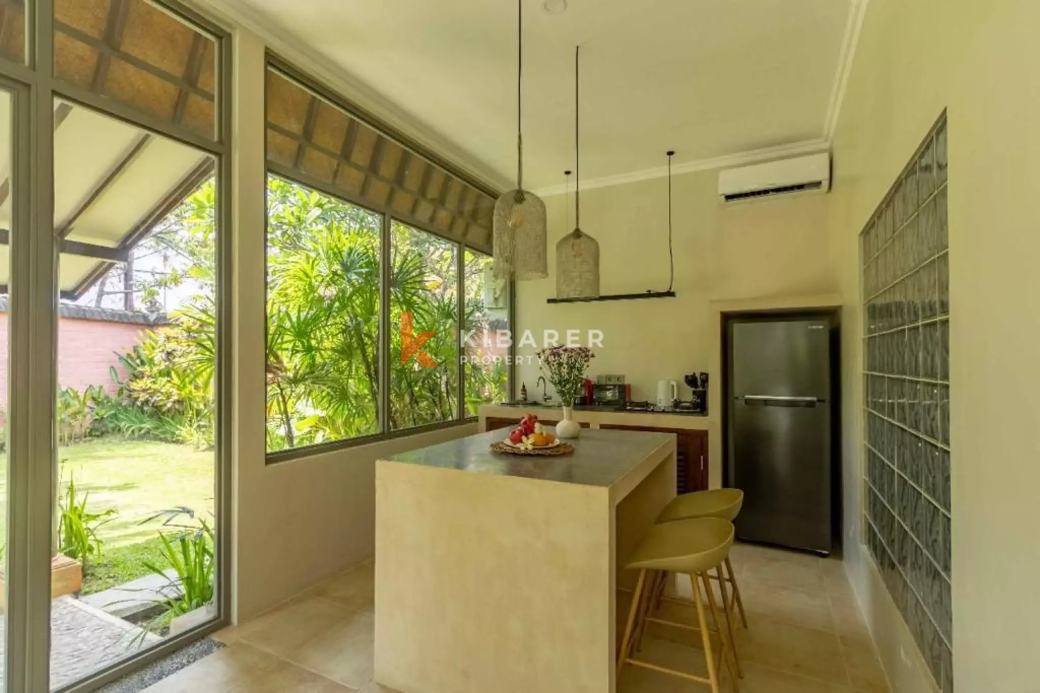 Three Bedroom with Enclosed Living Villa in Umalas — image 7