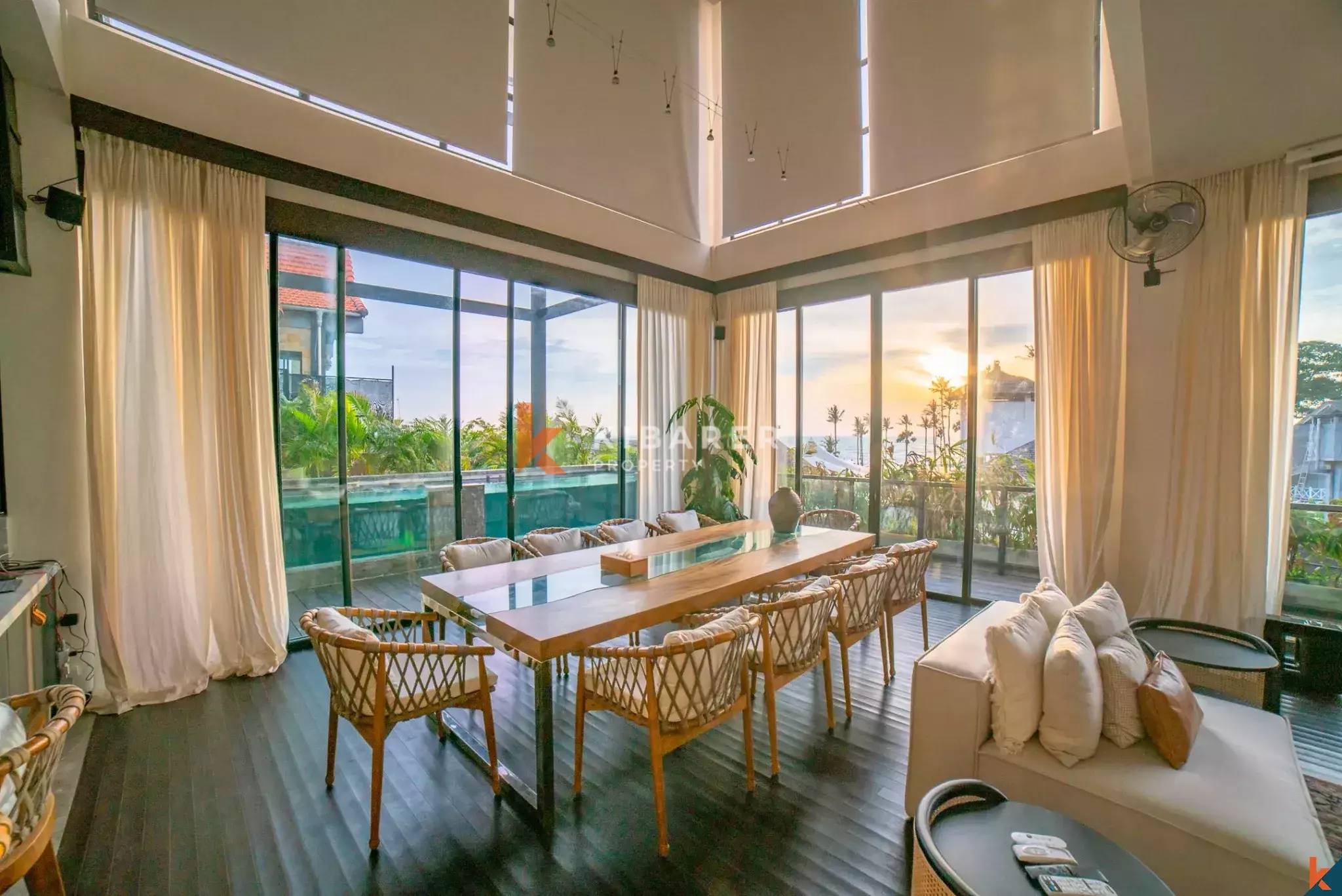 Oceanview Three-Bedroom Penthouse in Berawa — image 10