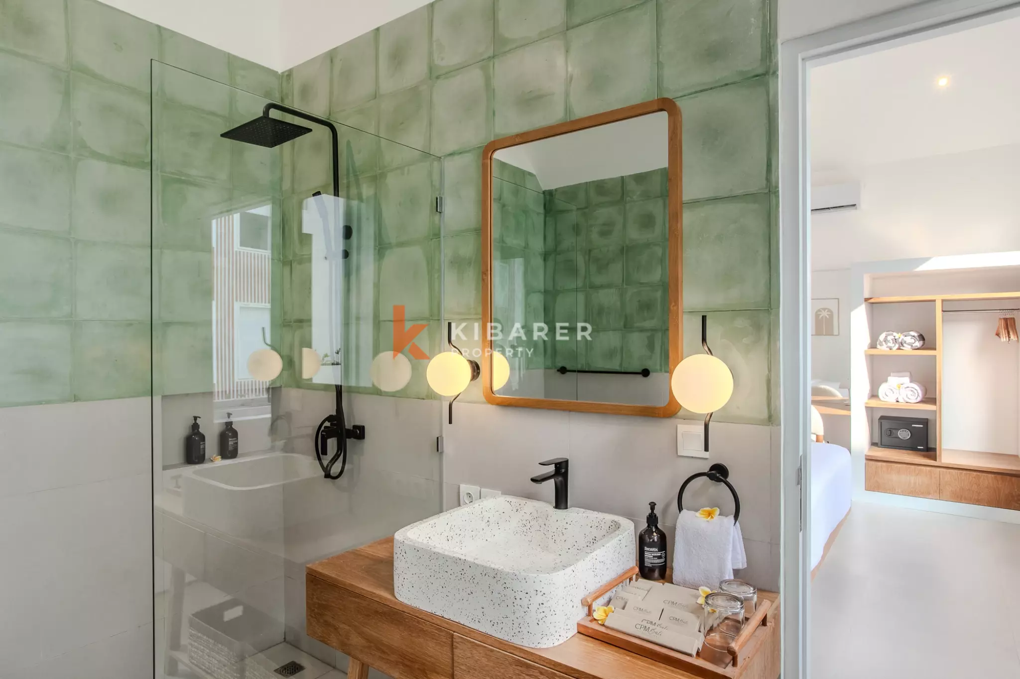 Compact two bedroom villa in Cemagi — image 16