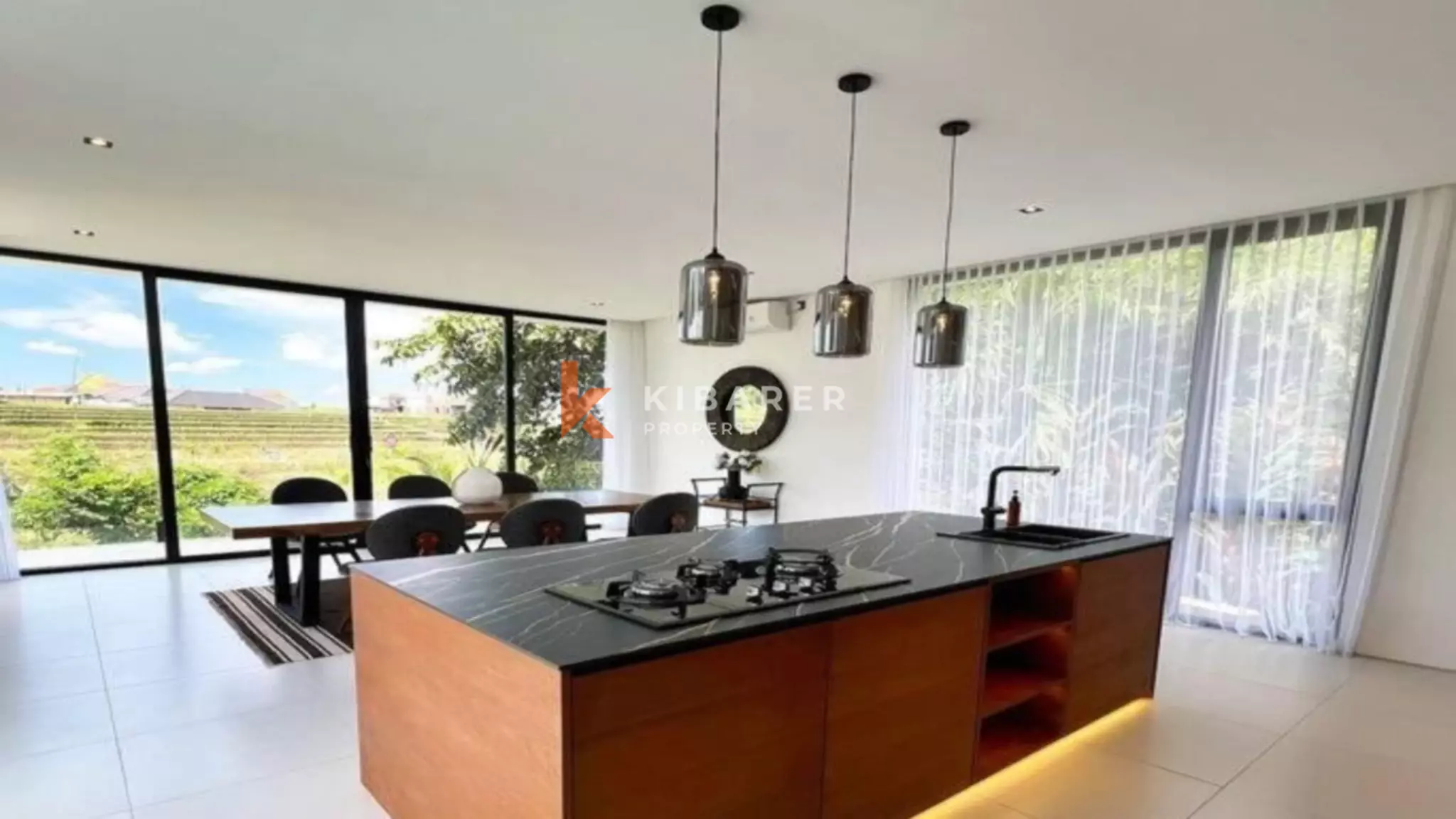 Gorgeous Three-Bedroom Villa in Pererenan — image 9