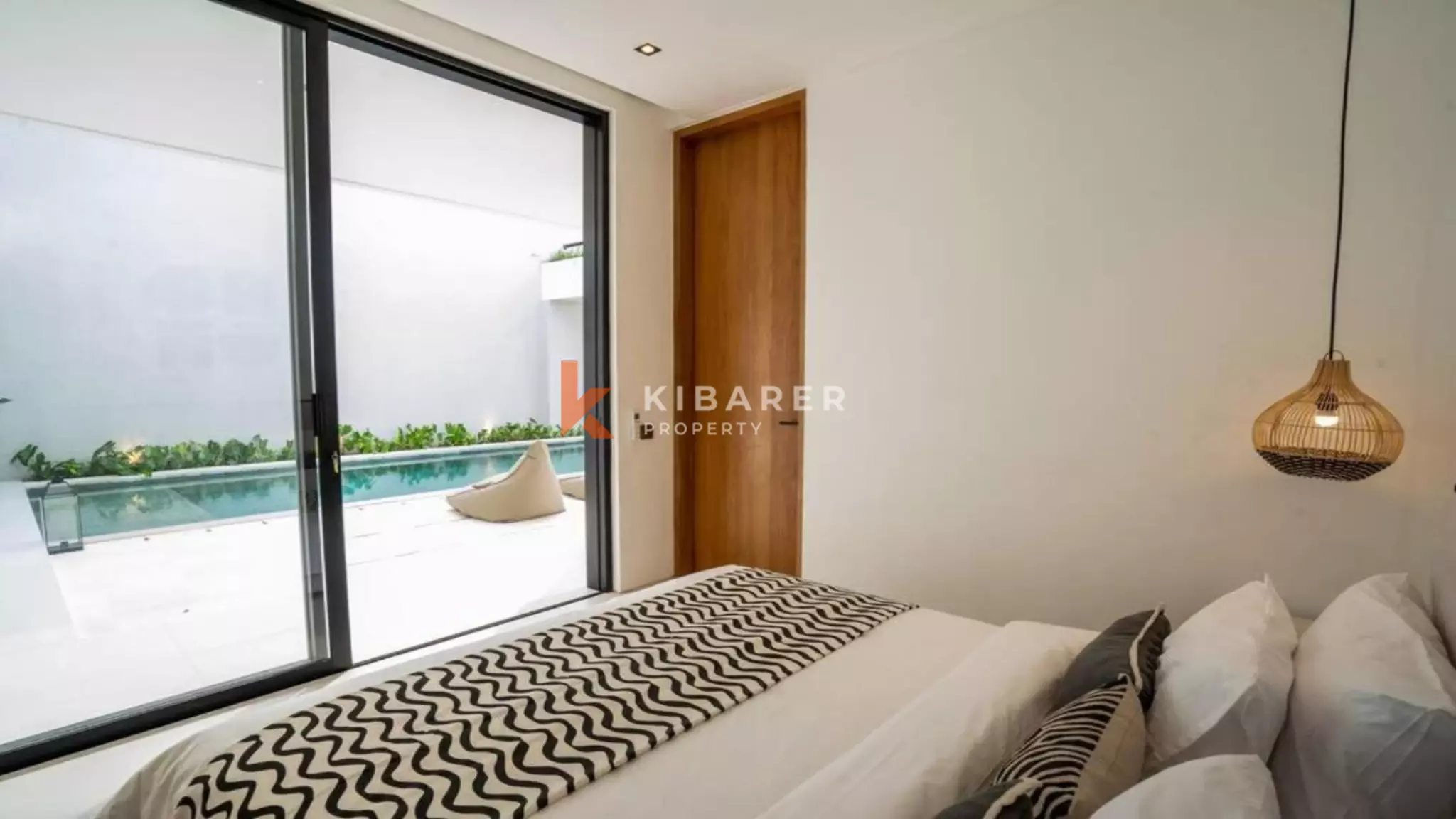 Gorgeous Three-Bedroom Villa in Pererenan — image 16