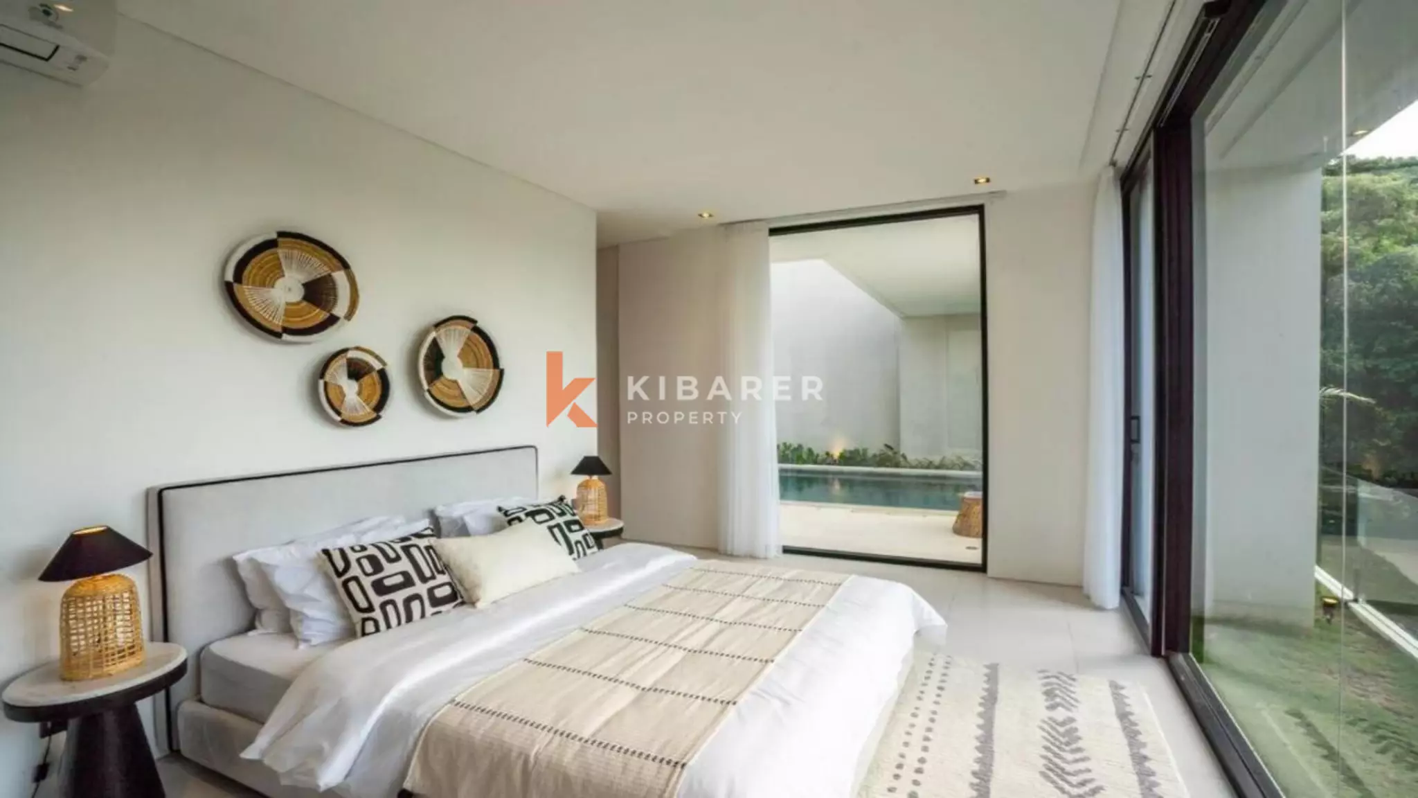 Gorgeous Three-Bedroom Villa in Pererenan — image 13