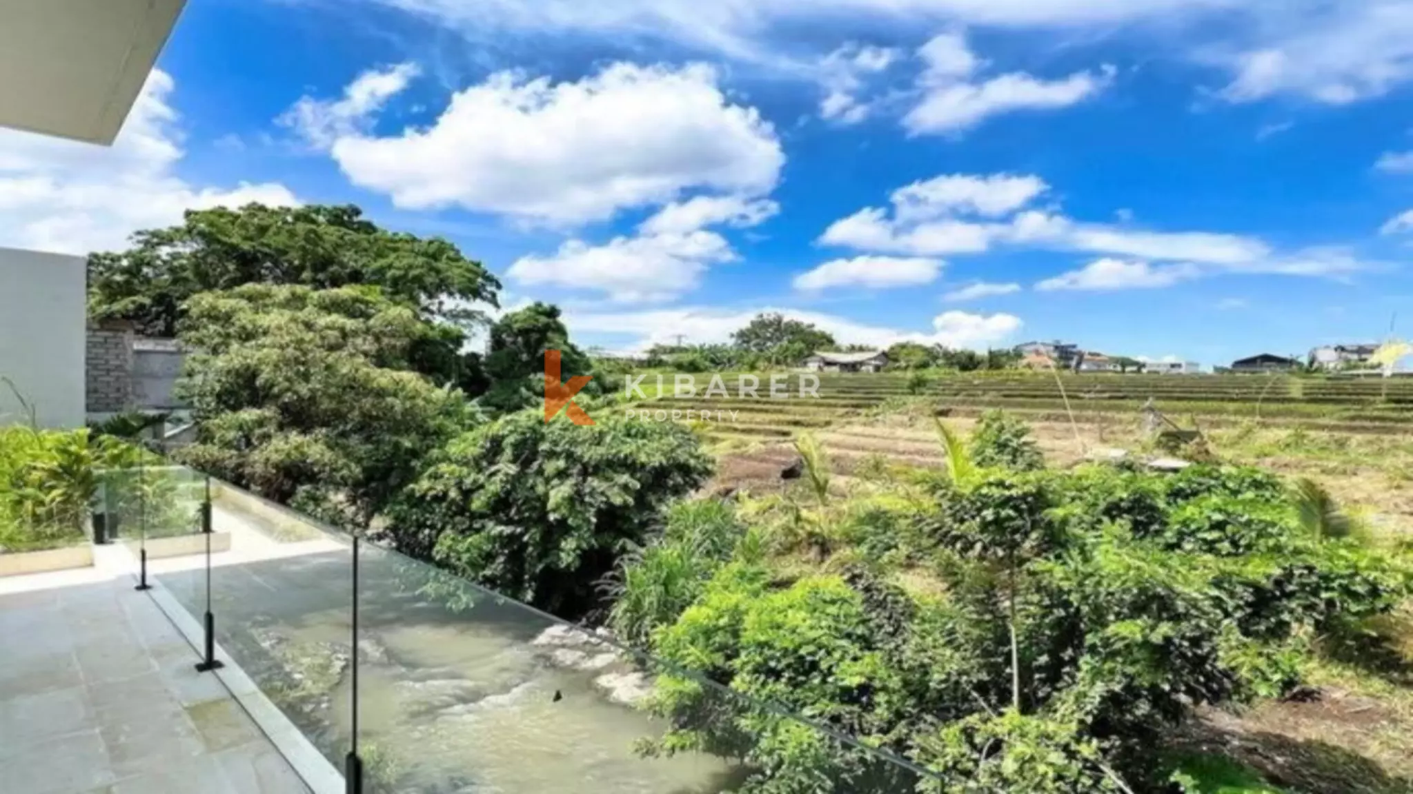 Gorgeous Three-Bedroom Villa in Pererenan — image 4