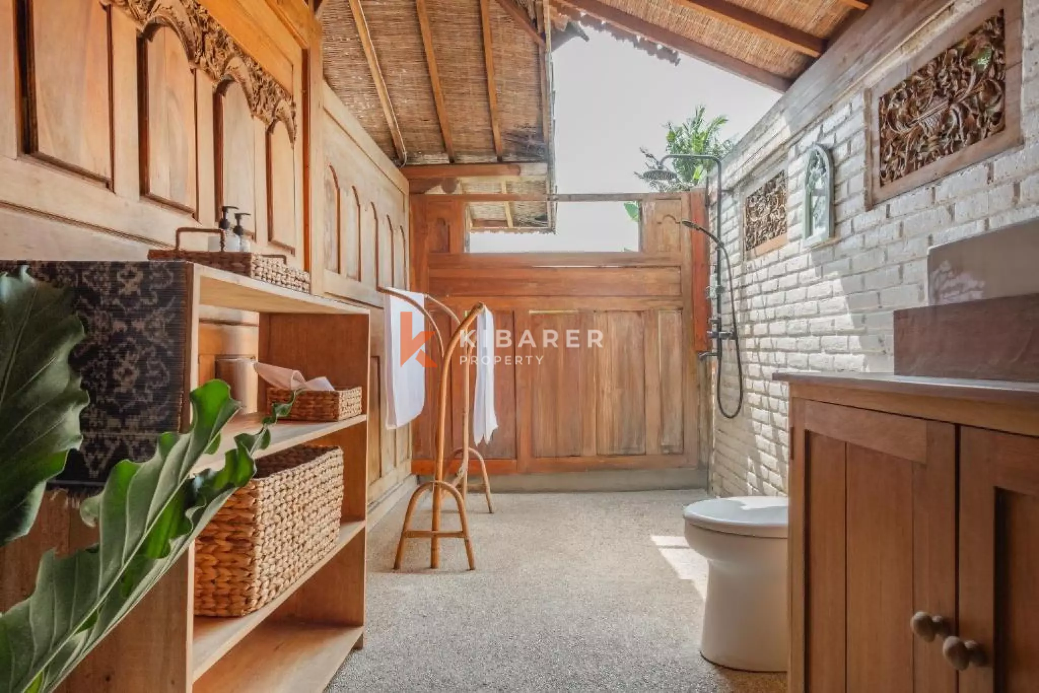 Classic One-Bedroom Villa with Lush view in Tumbak Bayuh — image 13