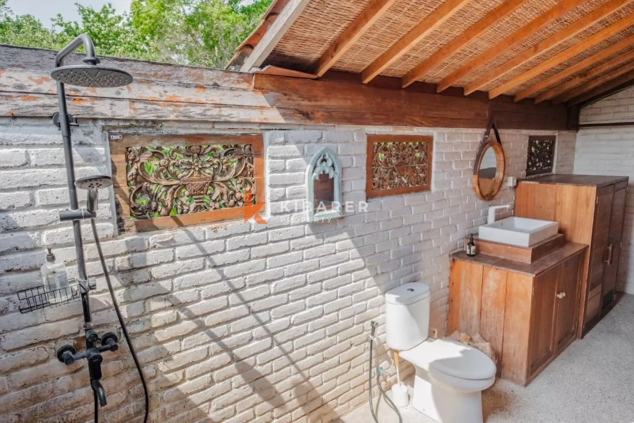 Classic One-Bedroom Villa with Lush view in Tumbak Bayuh — image 15