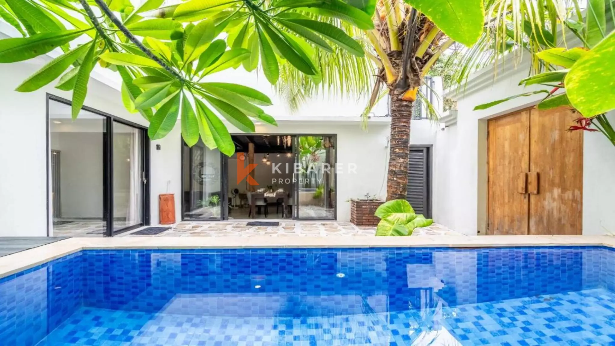 Charming Two-Bedroom Contemporary Villa with Enclosed Living in Berawa — image 4