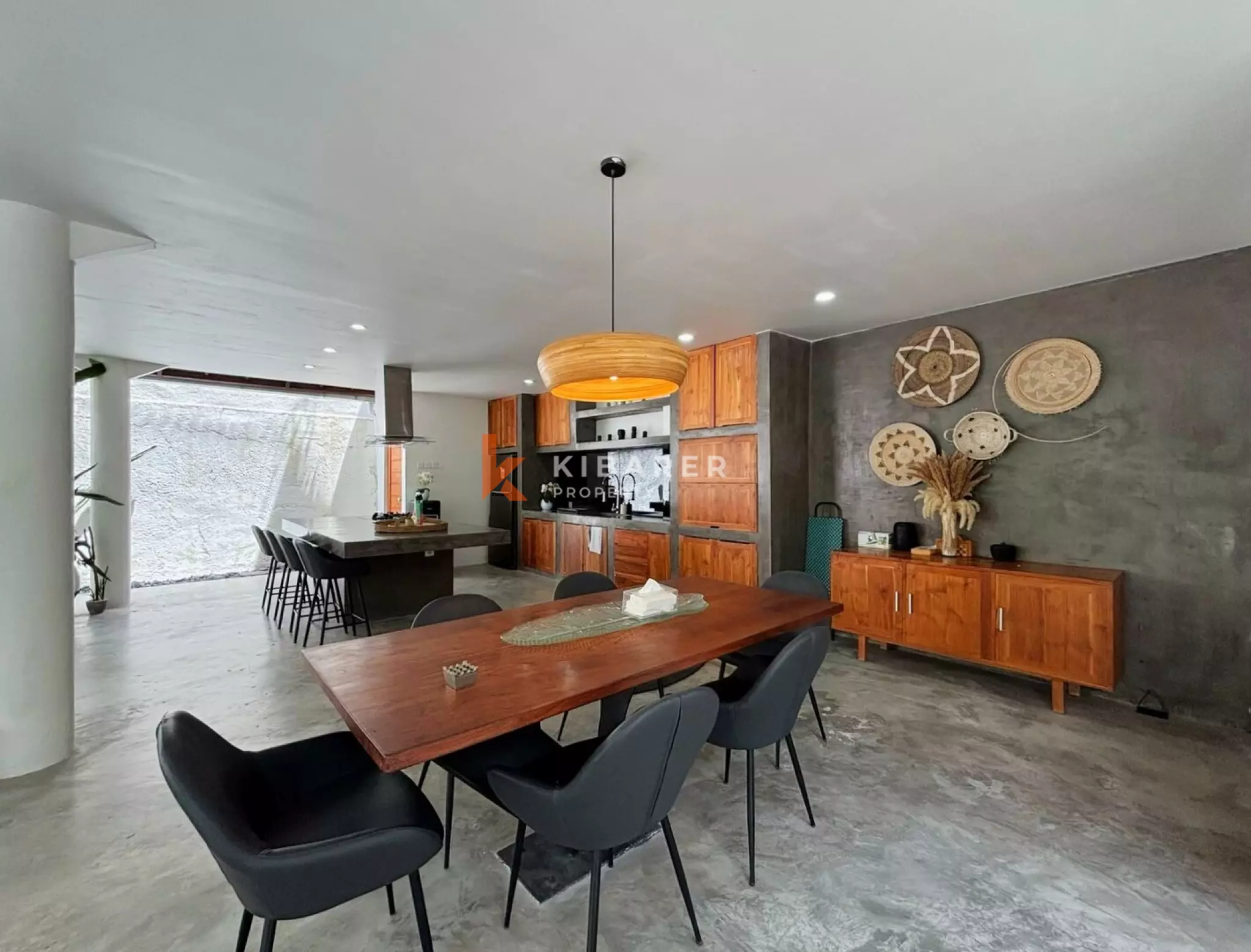 Charming Two Bedroom Industrial Villa situated in Canggu — image 5