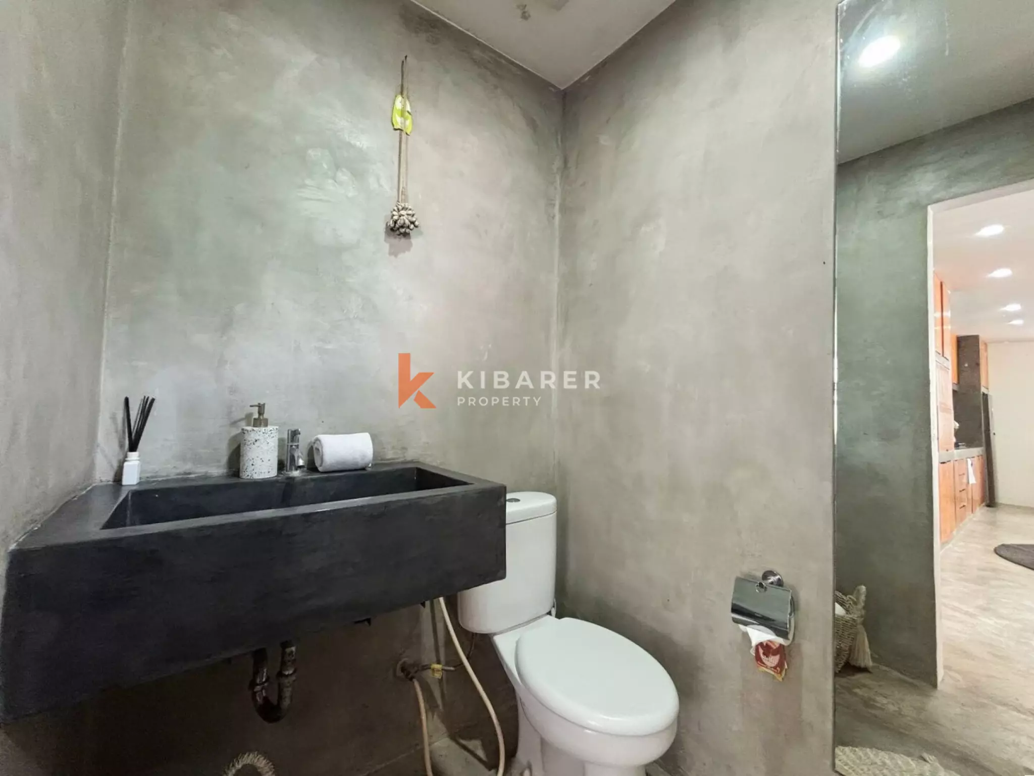 Charming Two Bedroom Industrial Villa situated in Canggu — image 19