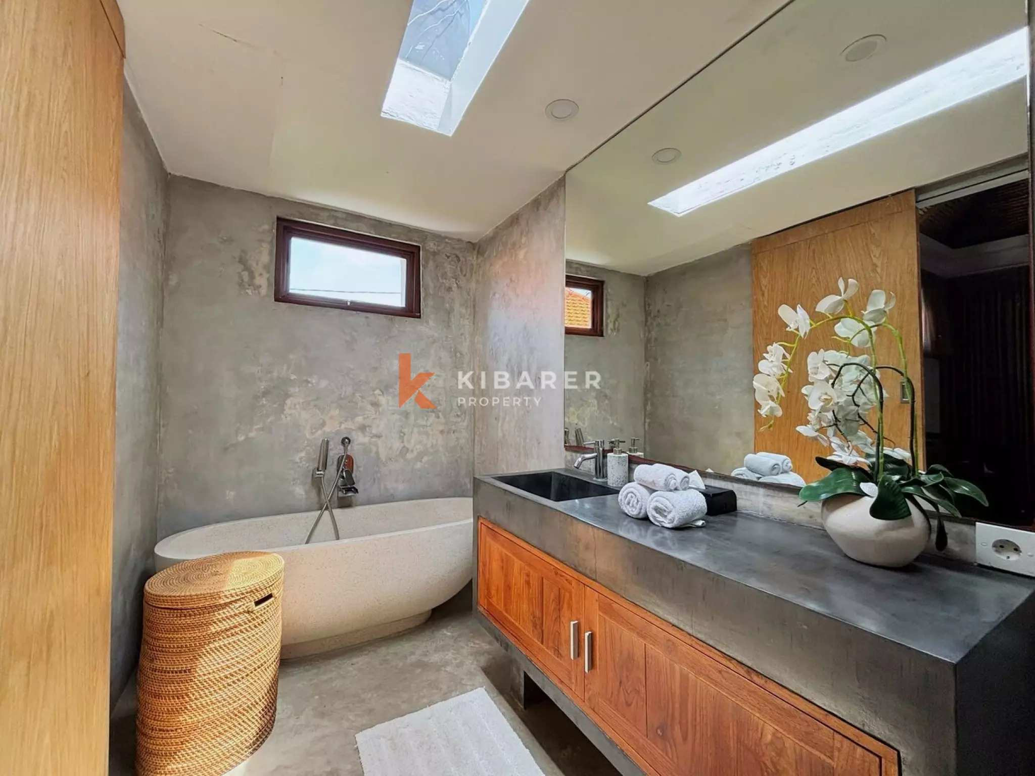 Charming Two Bedroom Industrial Villa situated in Canggu — image 11