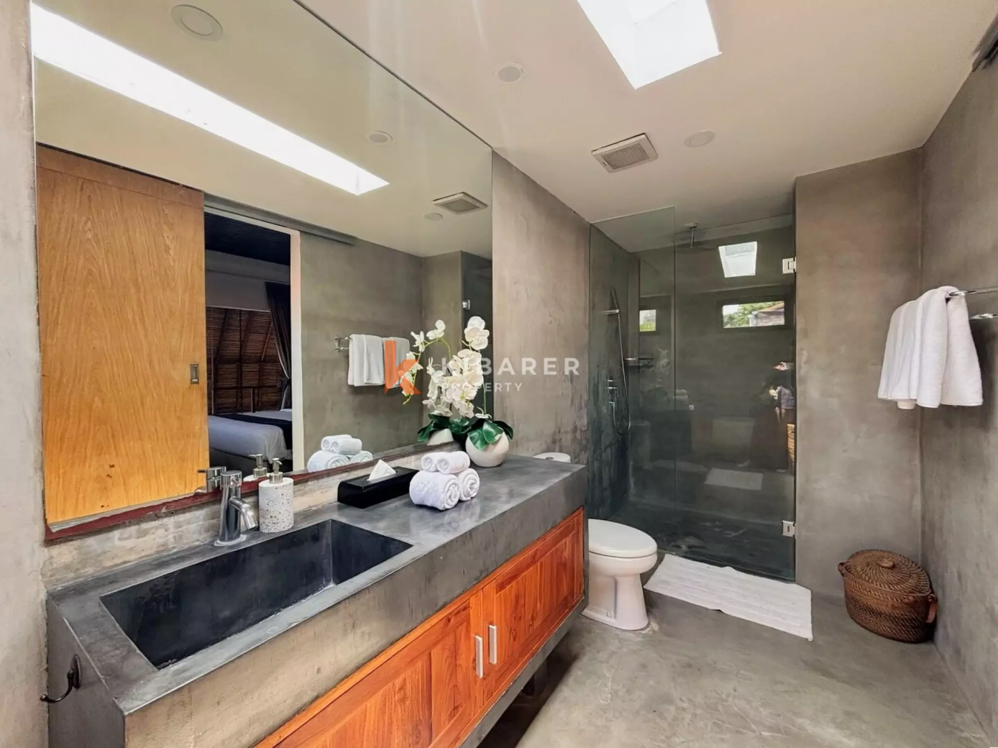 Charming Two Bedroom Industrial Villa situated in Canggu — image 12