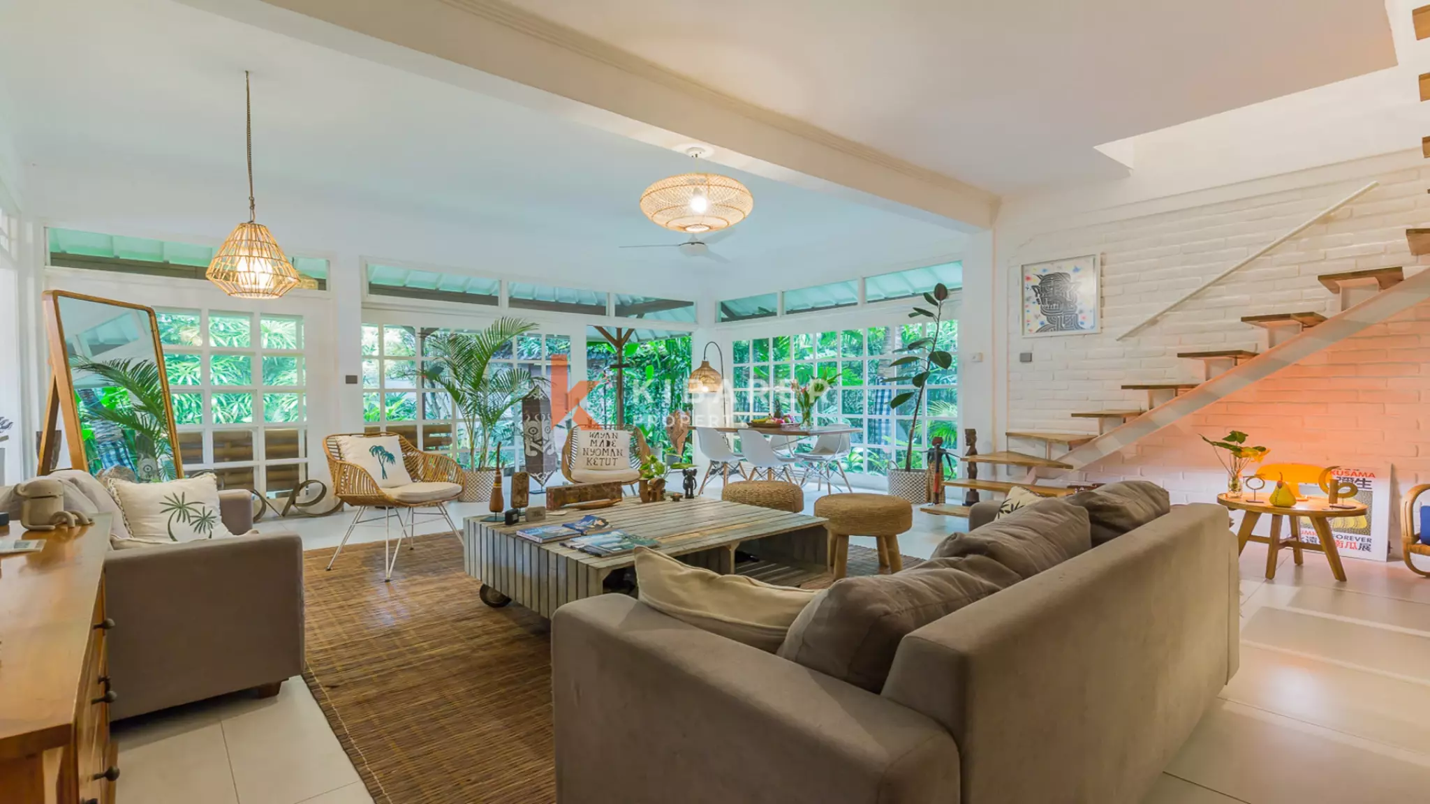 Cozy Two-Bedroom Villa in Kuta – Tropical Retreat with No Pool — image 2