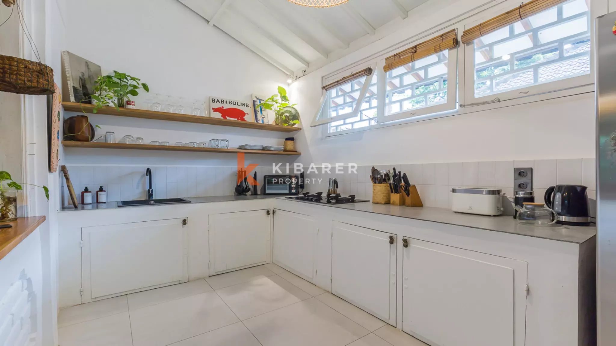 Cozy Two-Bedroom Villa in Kuta – Tropical Retreat with No Pool — image 7