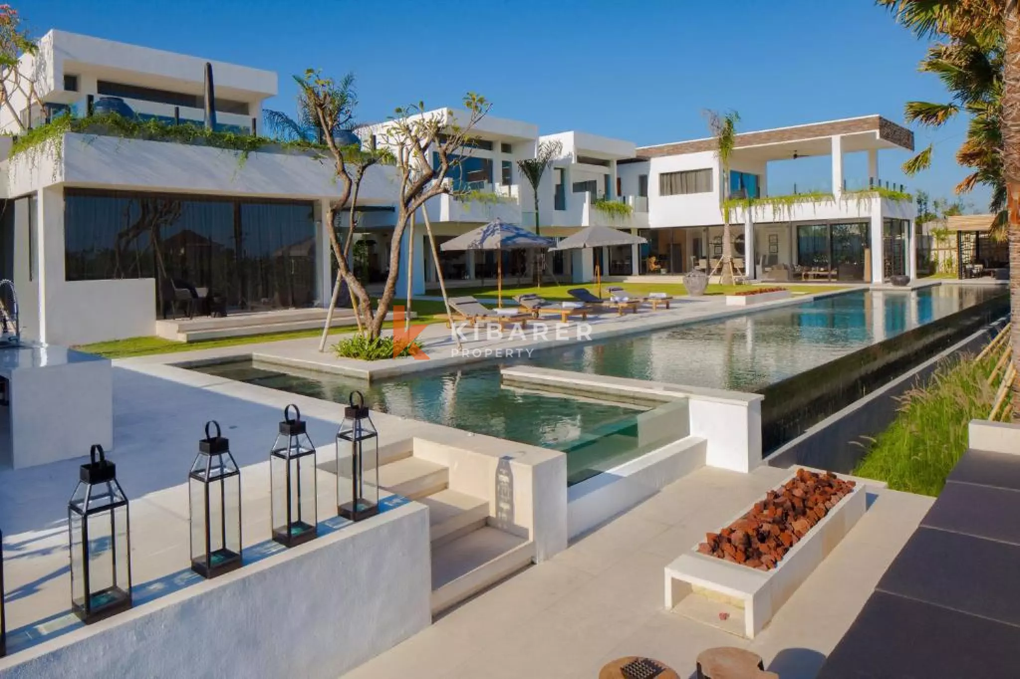 Five-Bedroom Luxury Villa with Gym room in Tumbak Bayuh — image 3