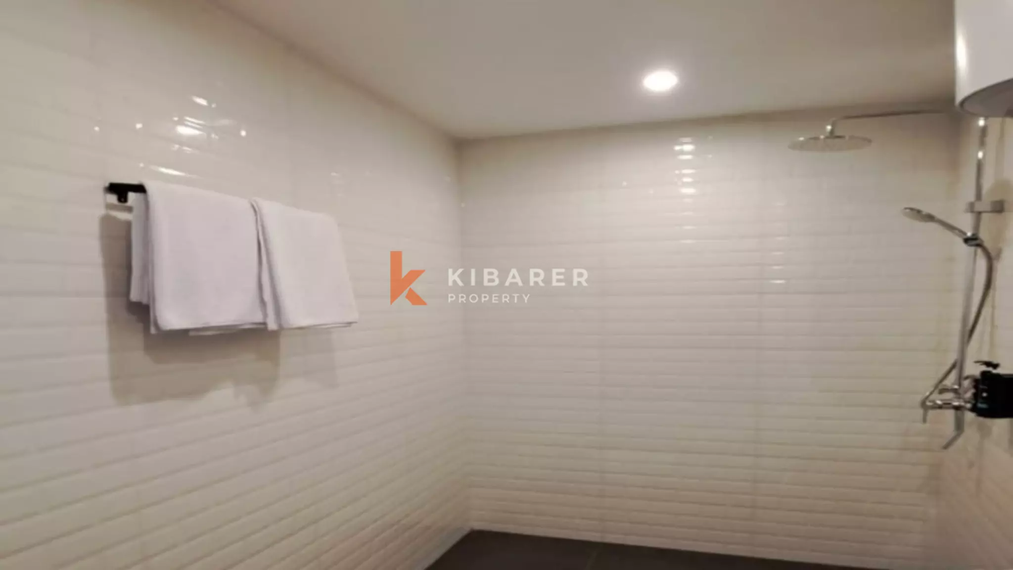 Contemporary One-Bedroom Industrial Loft in Kerobokan — image 7
